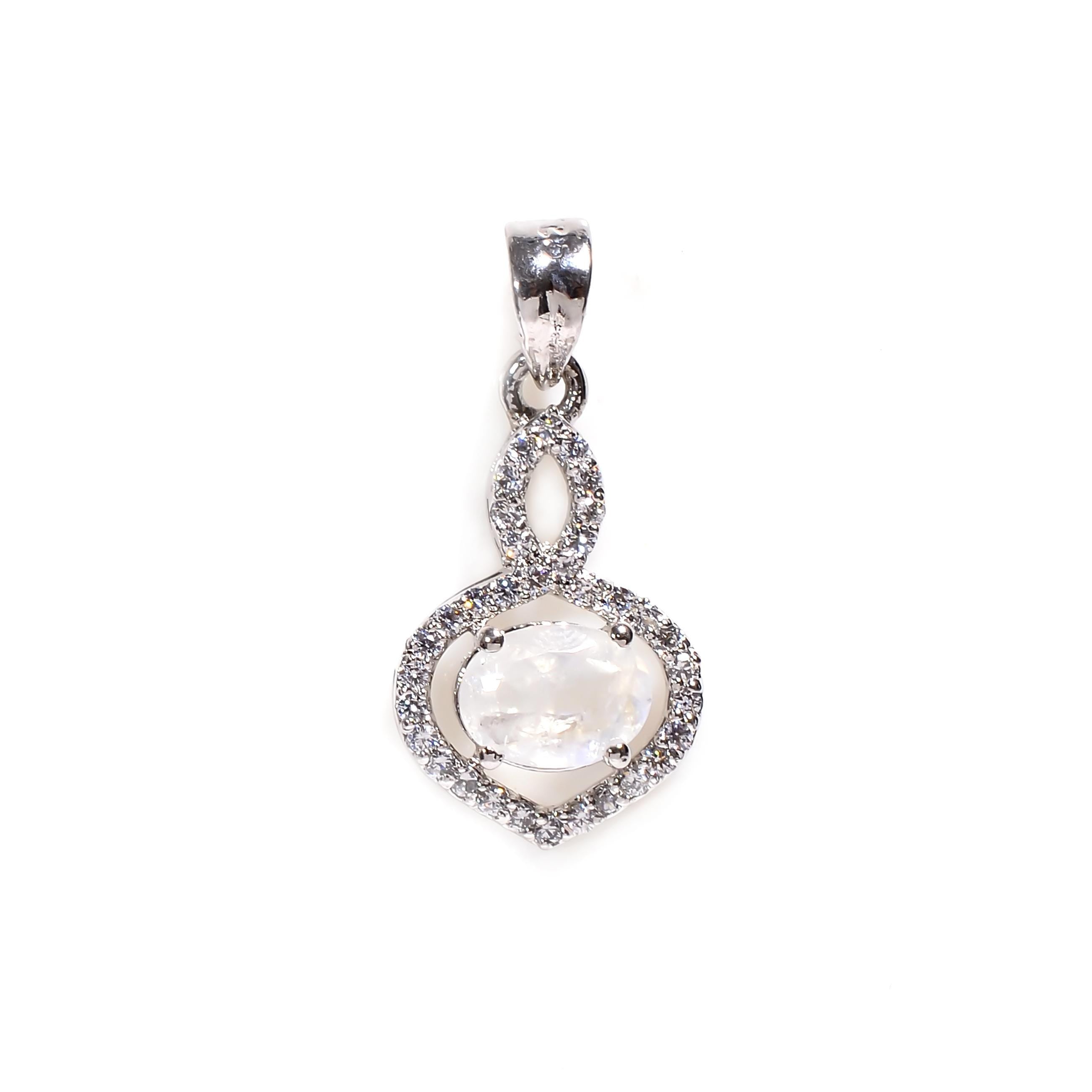 Sterling Silver Moonstone Pendant: Vintage-Style Oval Gemstone