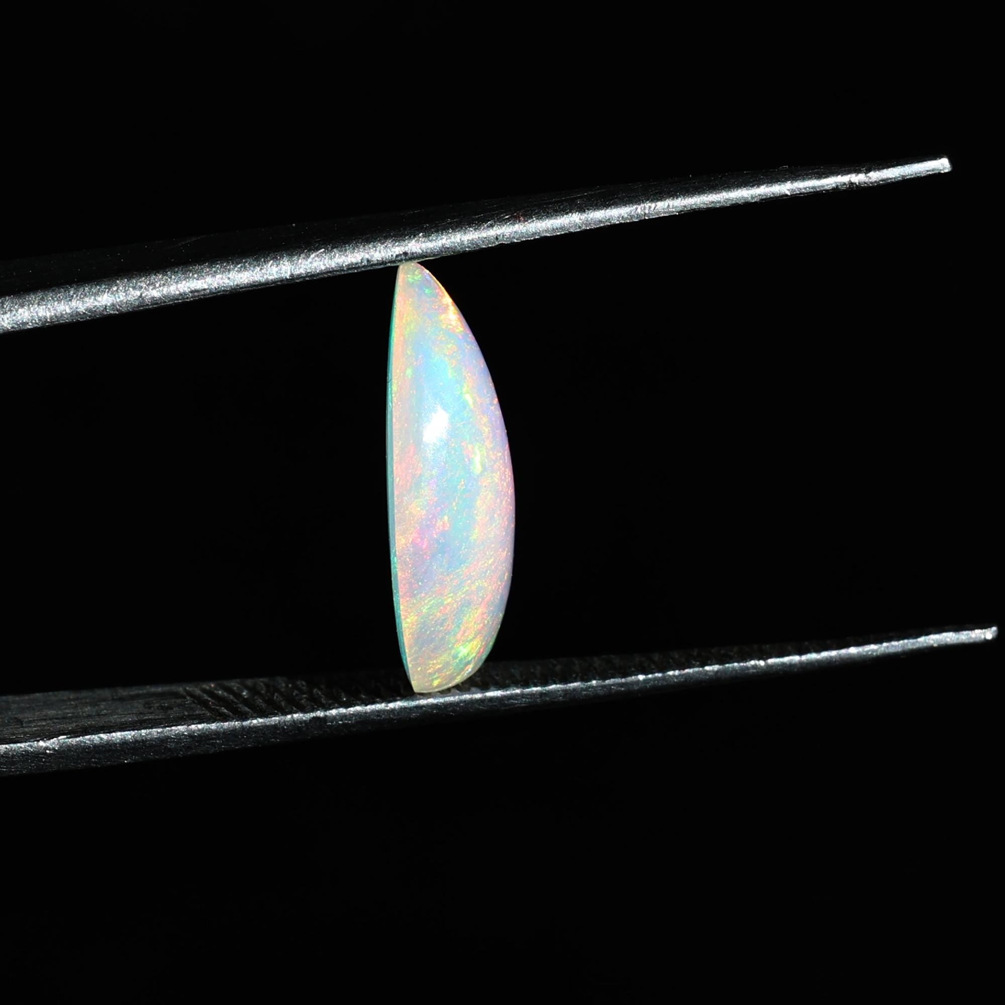 Natural Ethiopian Fire Opal Gemstone: White Cabochon Opal, Jewelry Making (2.05 Carat)