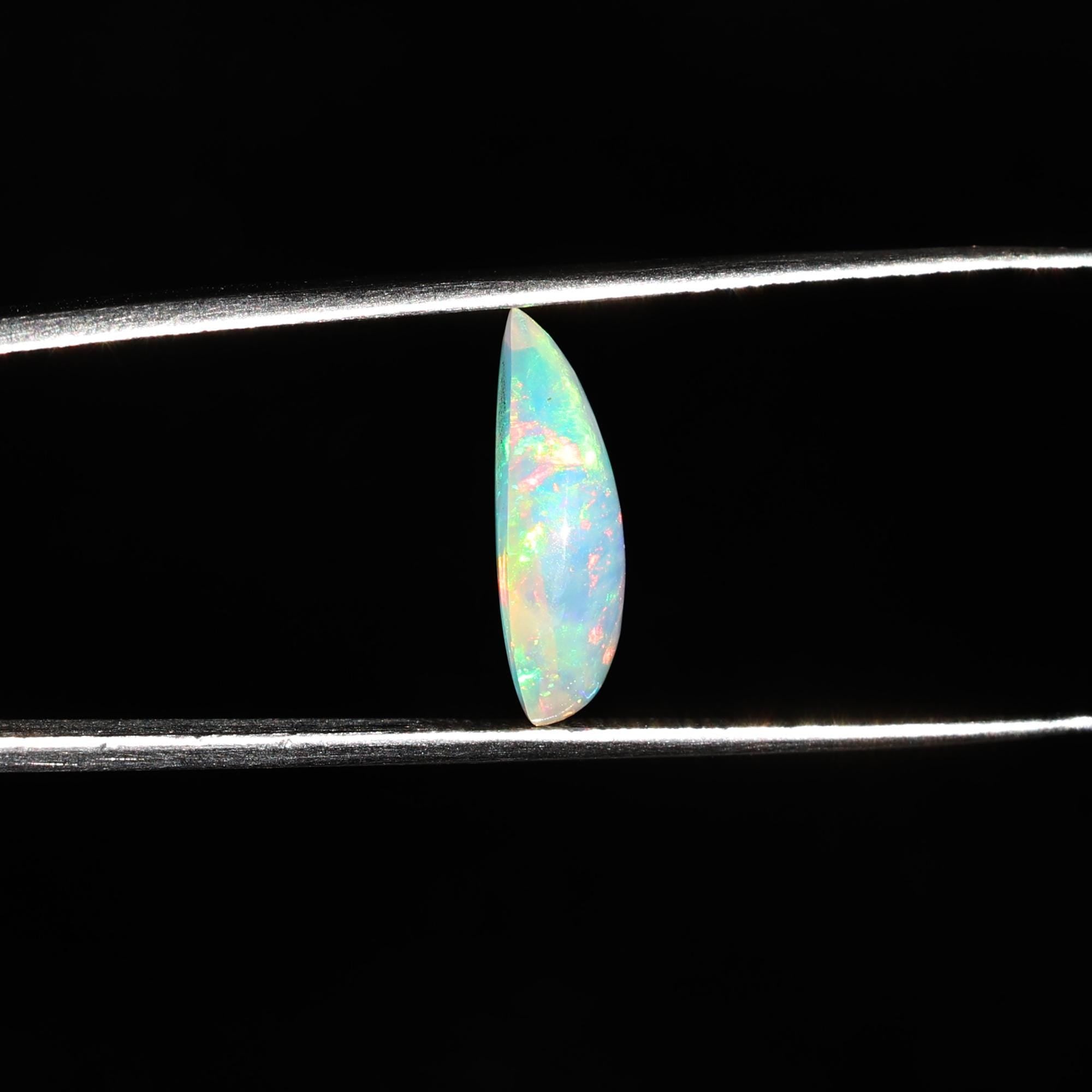 Natural Ethiopian Opal Gemstone  2 Carat White Fire Opal Cabochon for Jewelry Making