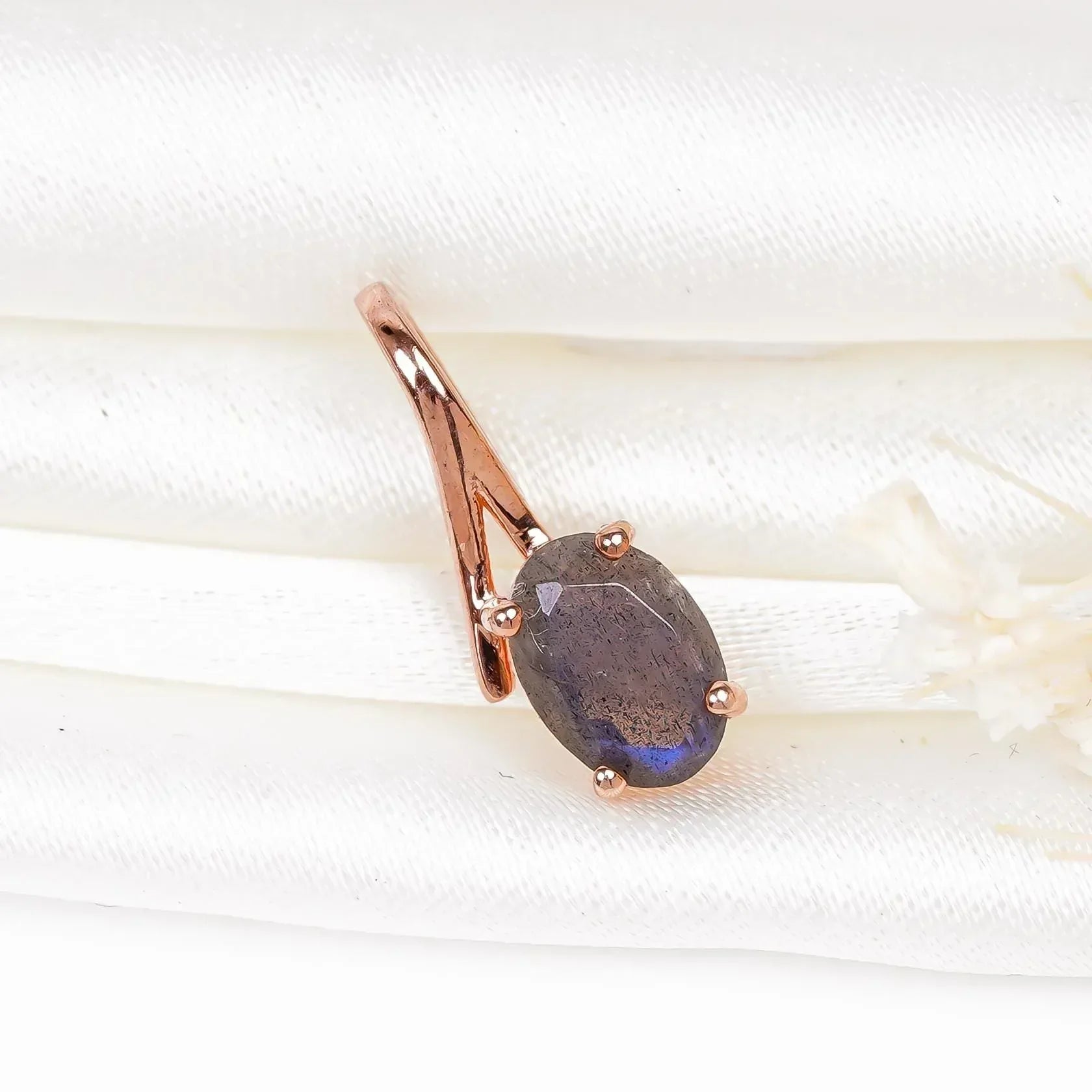 Labradorite Gemstone Pendant: 925 Sterling Silver Oval Jewelry Jewelry