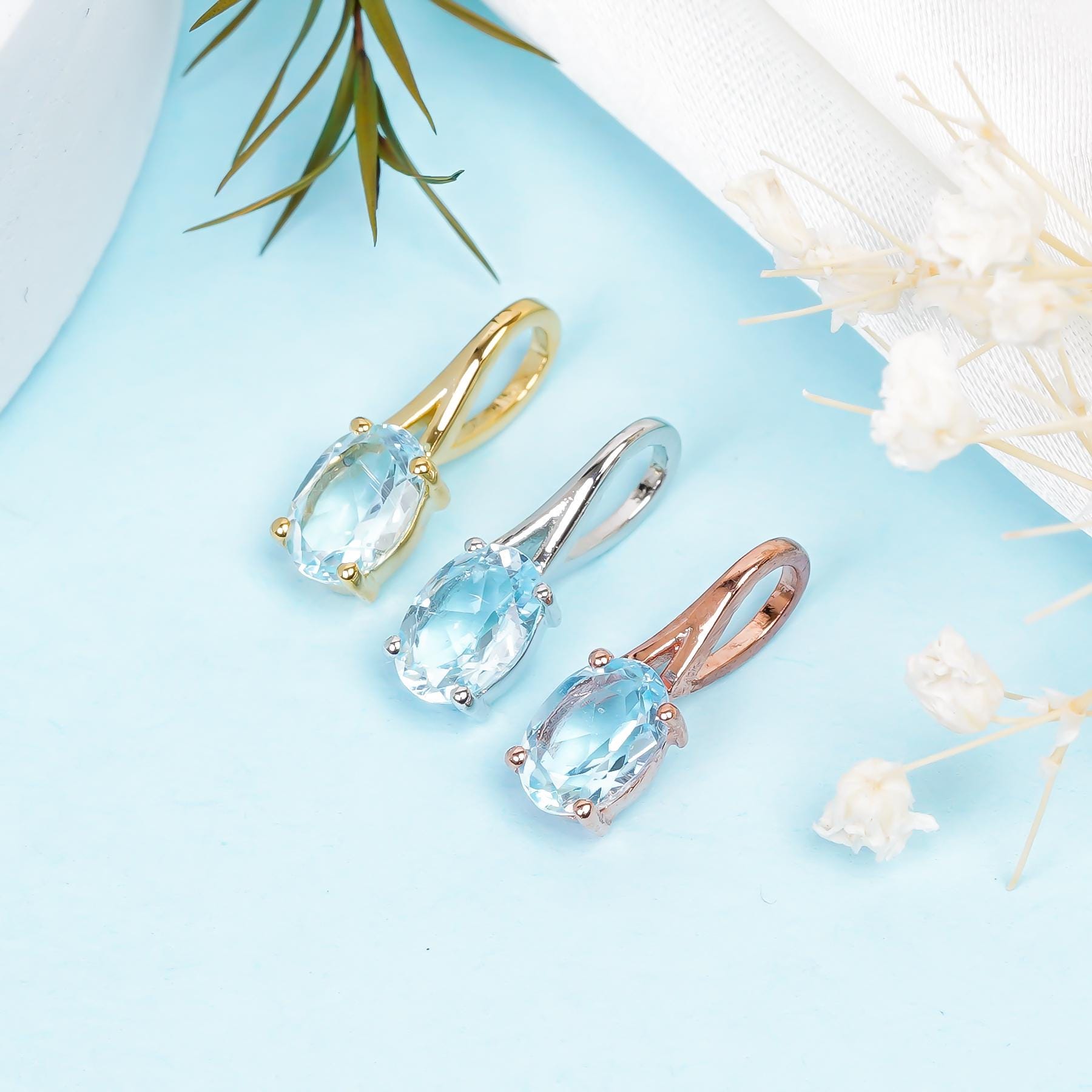 Sky Blue Topaz Pendant: 925 Silver, Vintage Style (5x7mm Oval Gemstone)