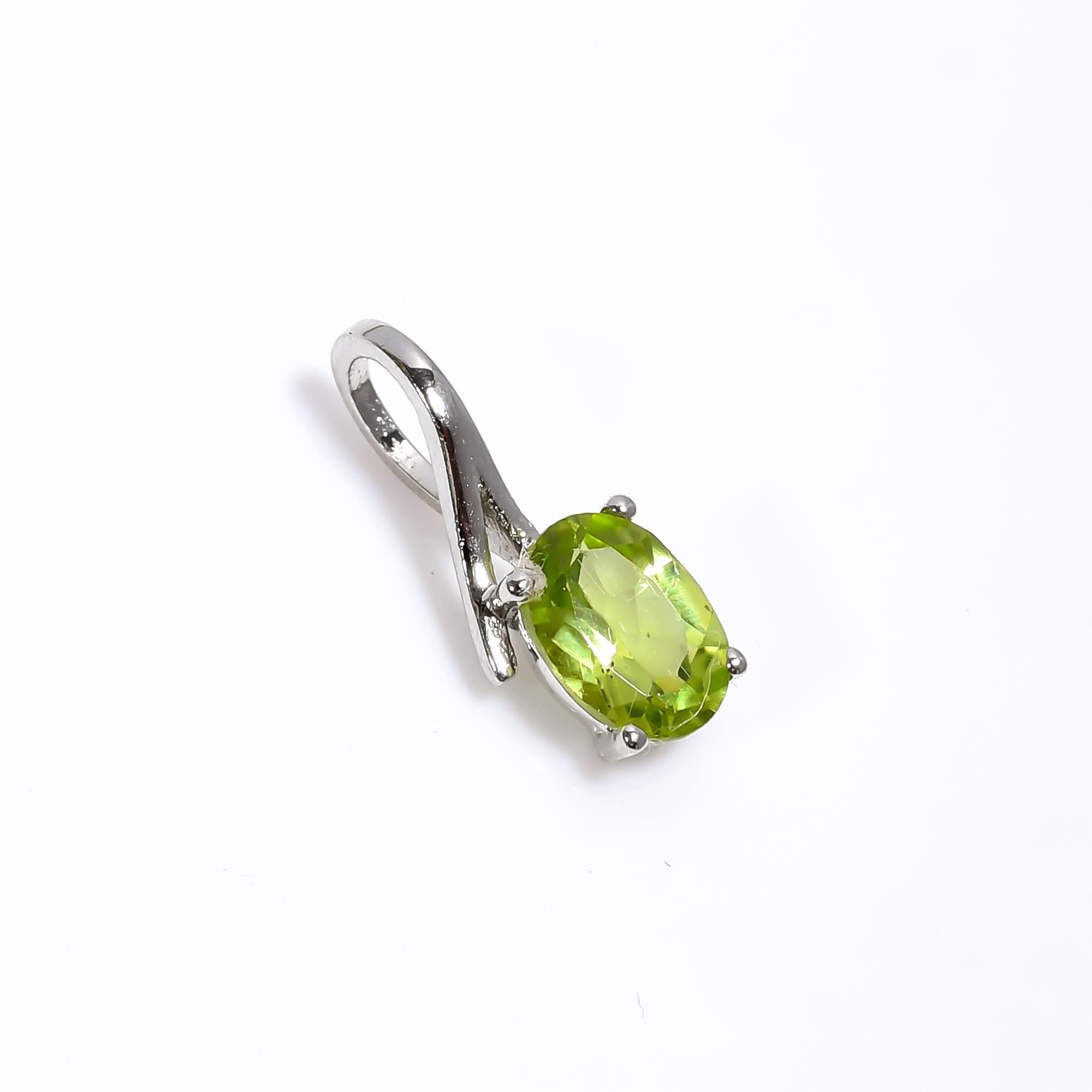 Peridot Pendant: 925 Sterling Silver & Rose Gold, Oval Gemstone