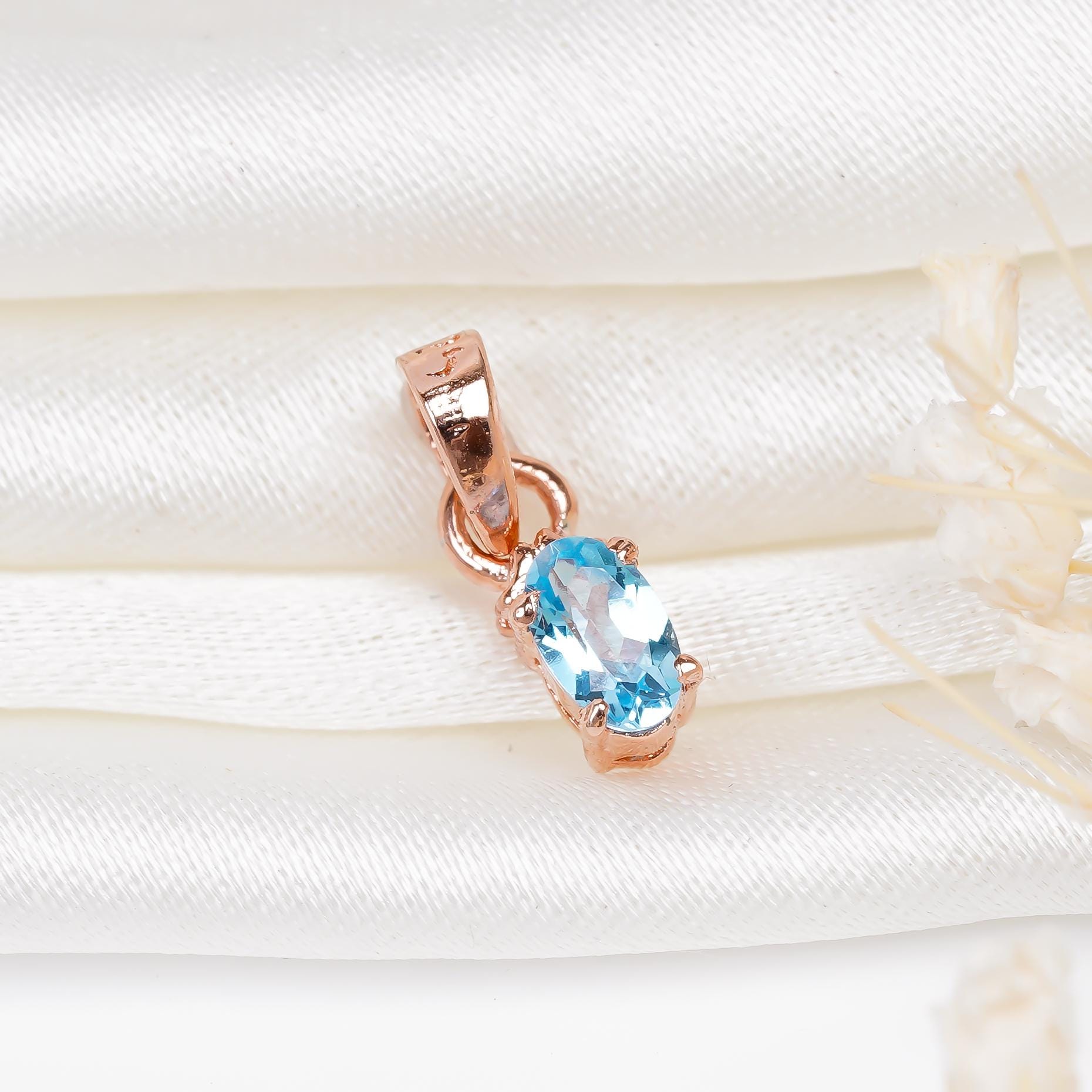 Sky Blue Topaz Pendant Necklace: 925 Sterling Silver Oval Gemstone