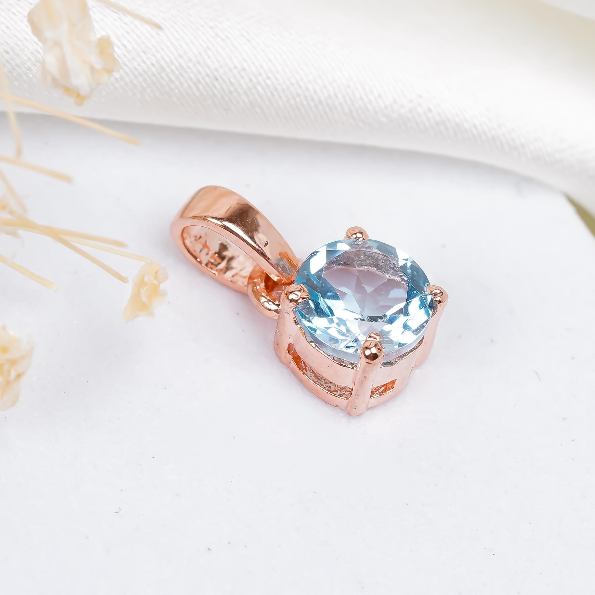 Sky Blue Topaz Pendant: 925 Silver Round Vintage Style