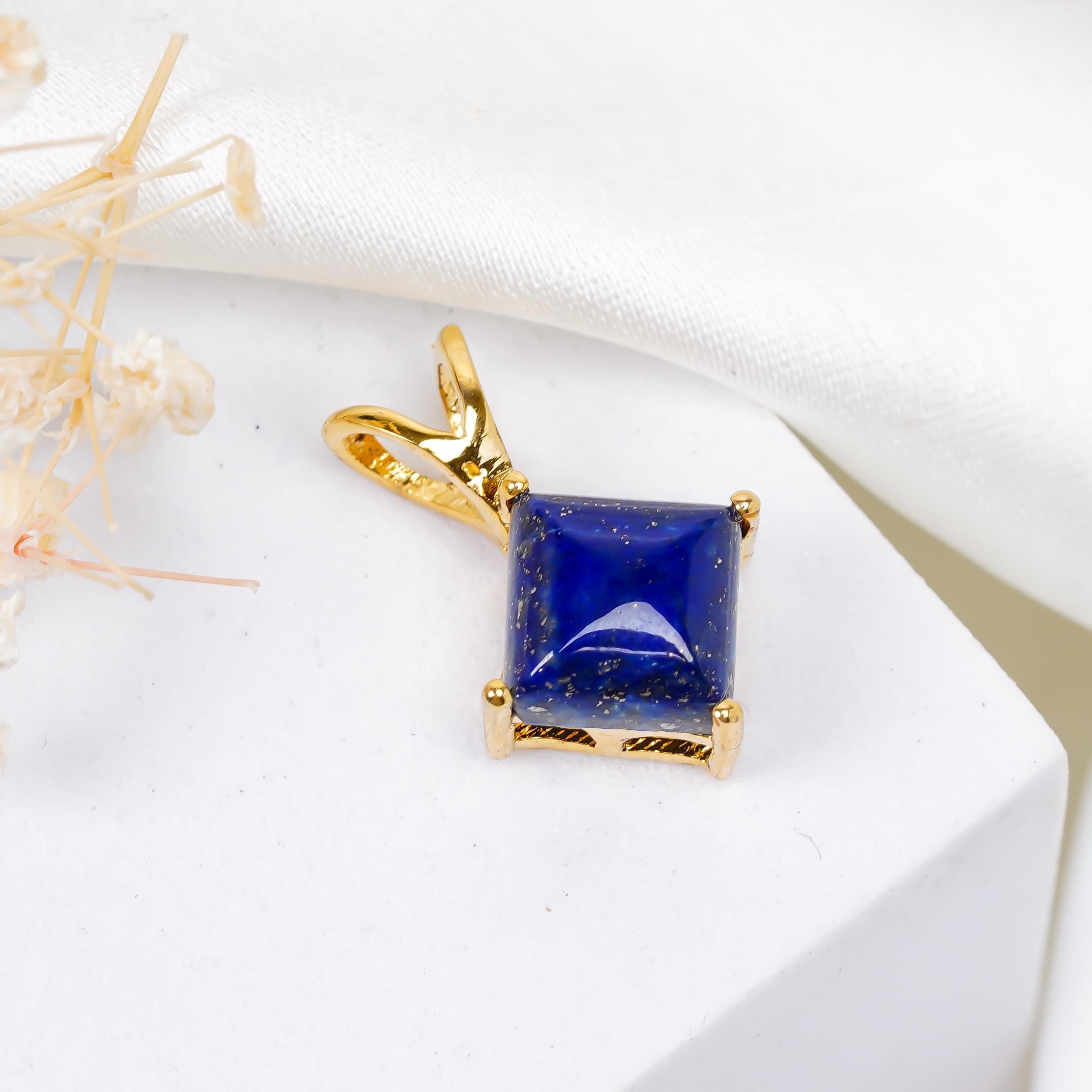 Lapis Lazuli Pendant: 925 Sterling Silver, 8mm Square Stone