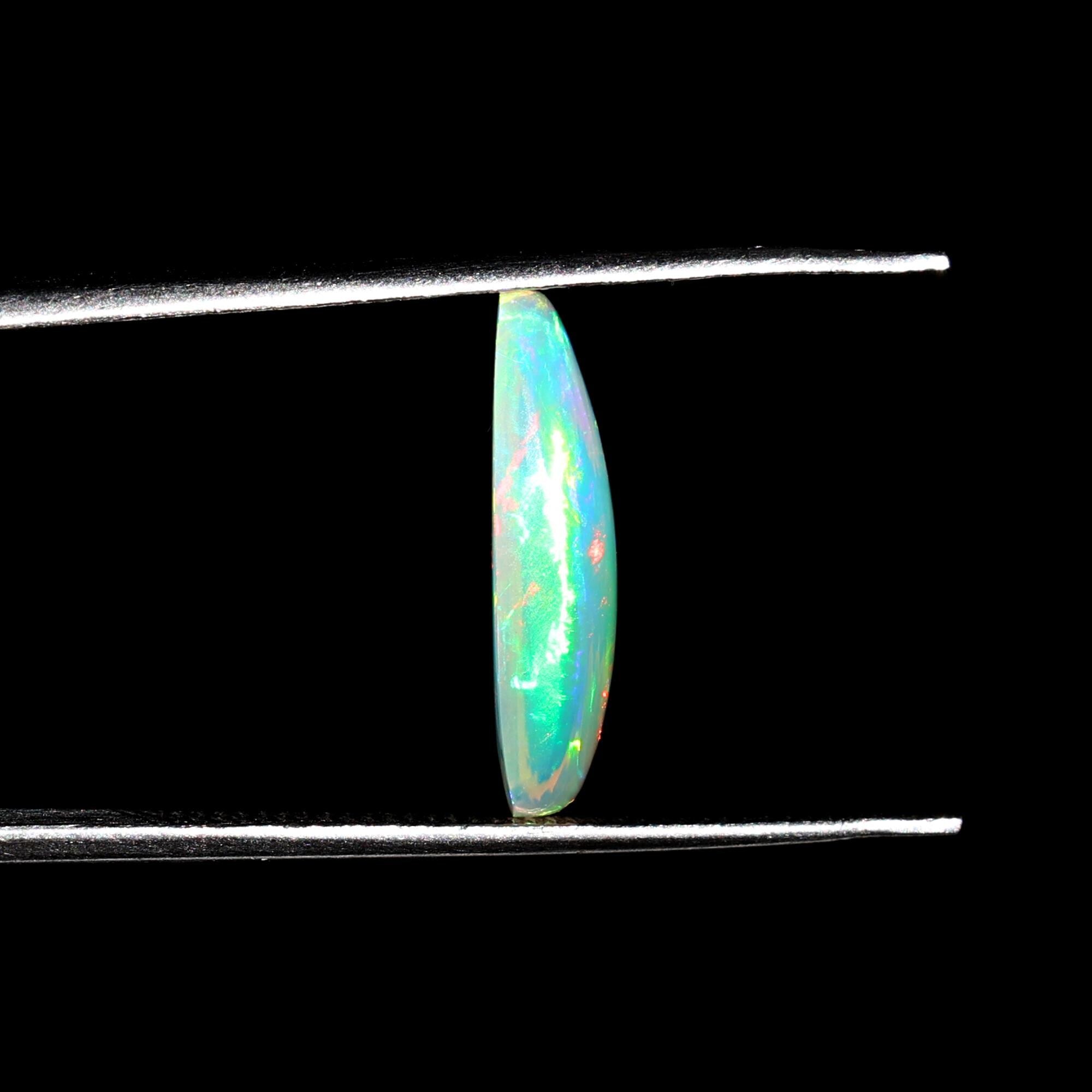 Loose Ethiopian Fire Opal Cabochon: 2.68 Carat White Gemstone for Jewelry