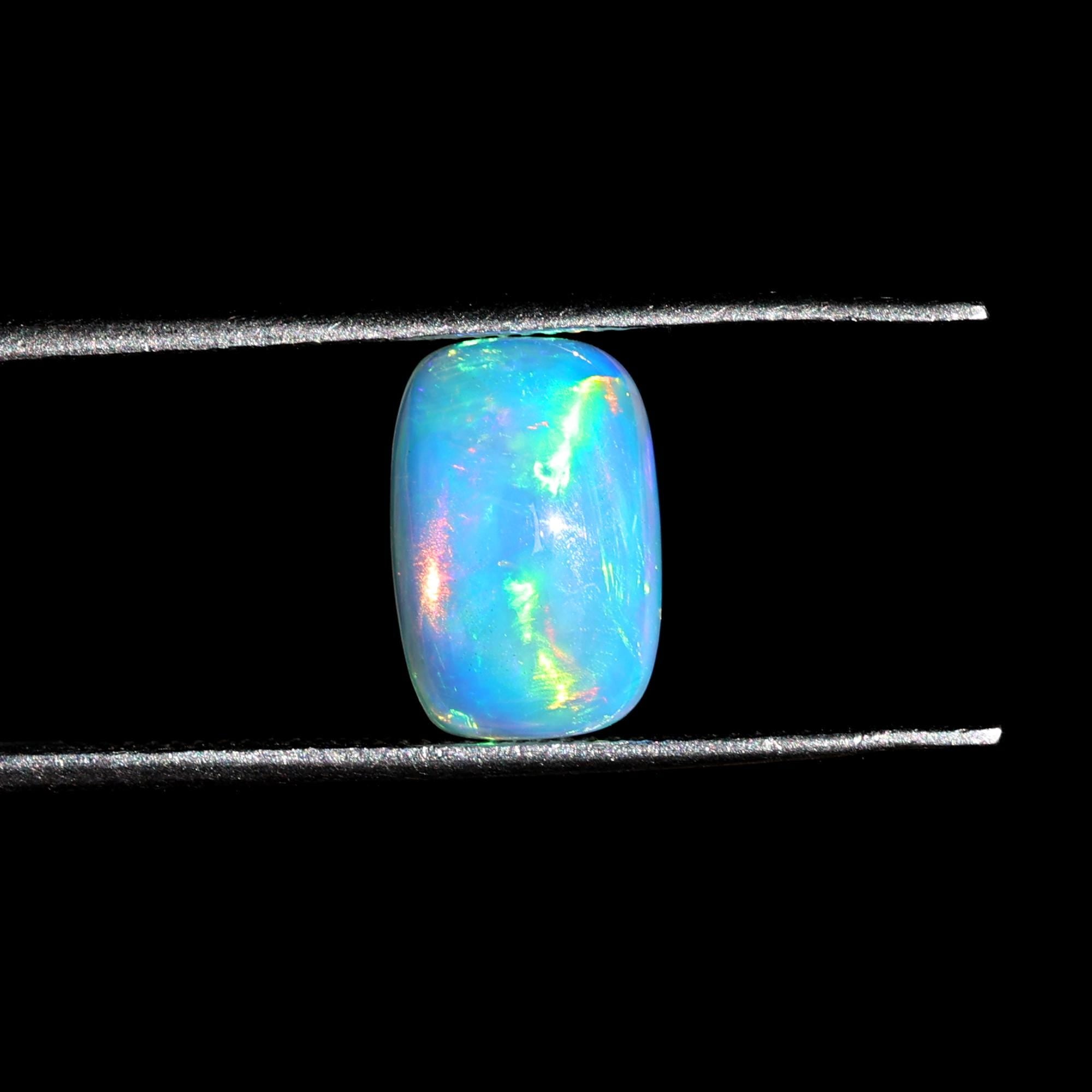 Ethiopian Fire Opal Cabochon: 1.85 Carat White Gemstone for Jewelry