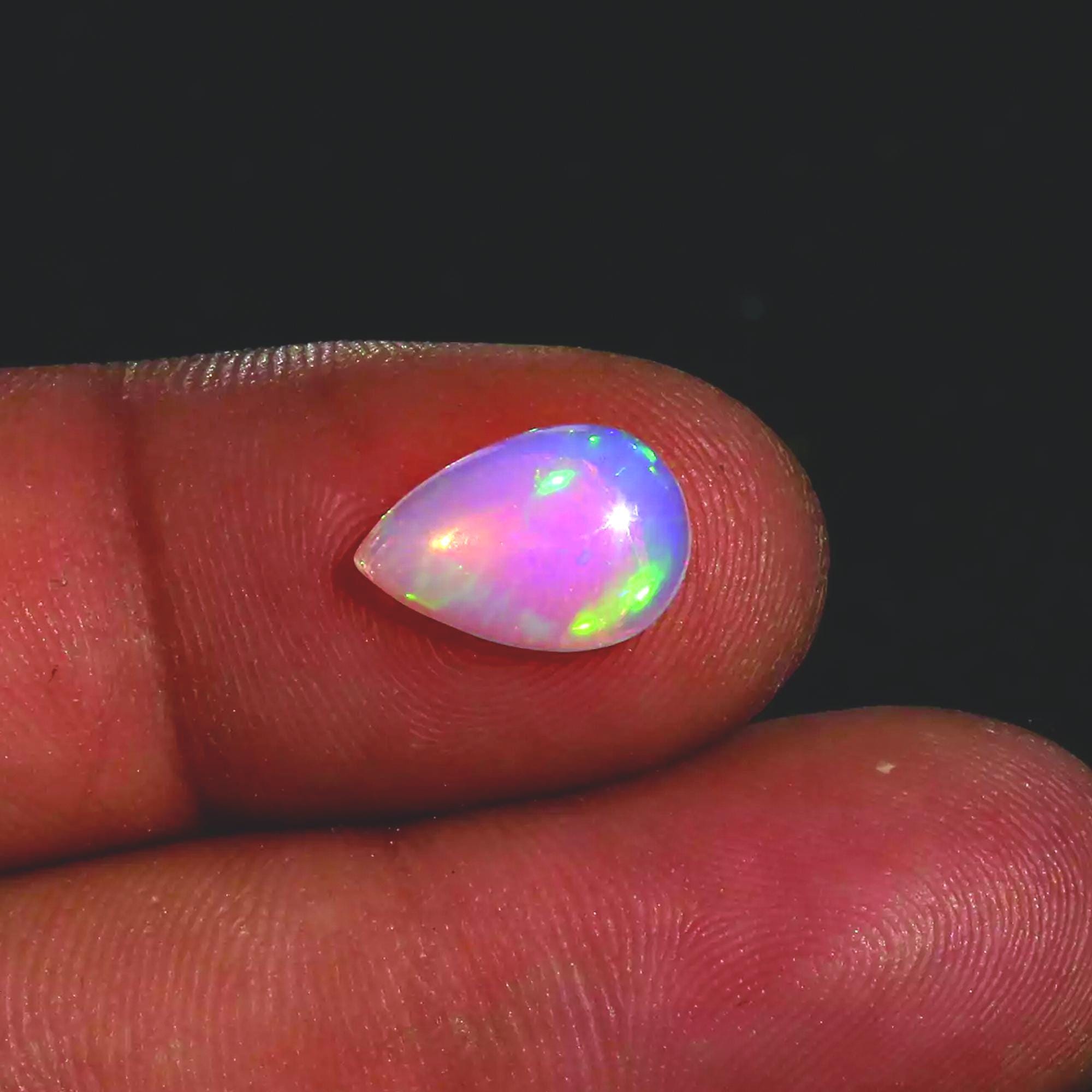 Ethiopian Welo Opal Cabochon: Pear Shape Gemstone, 1.4 ct