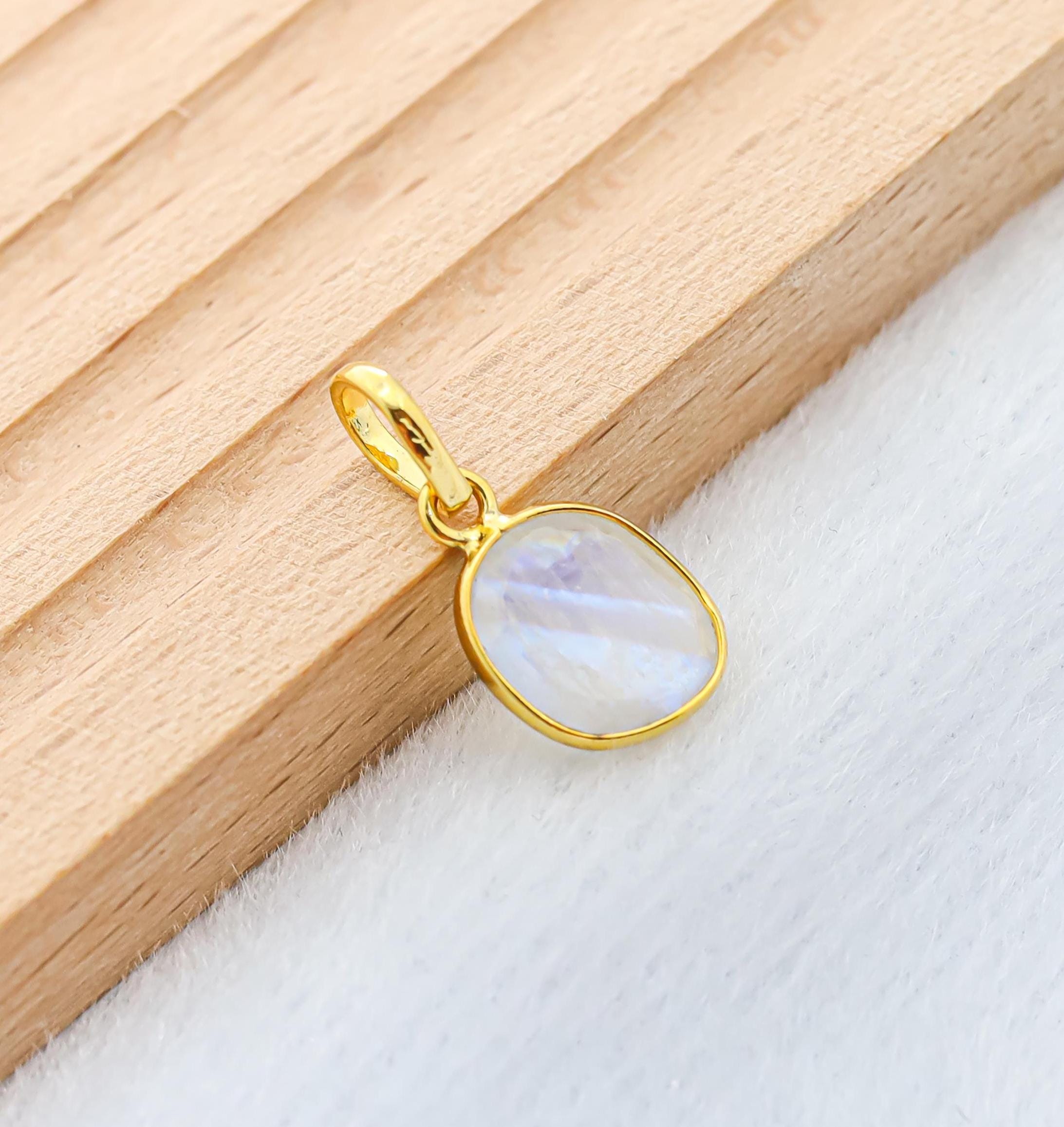 Rainbow Moonstone Pendant: 925 Sterling Silver Gemstone Necklace