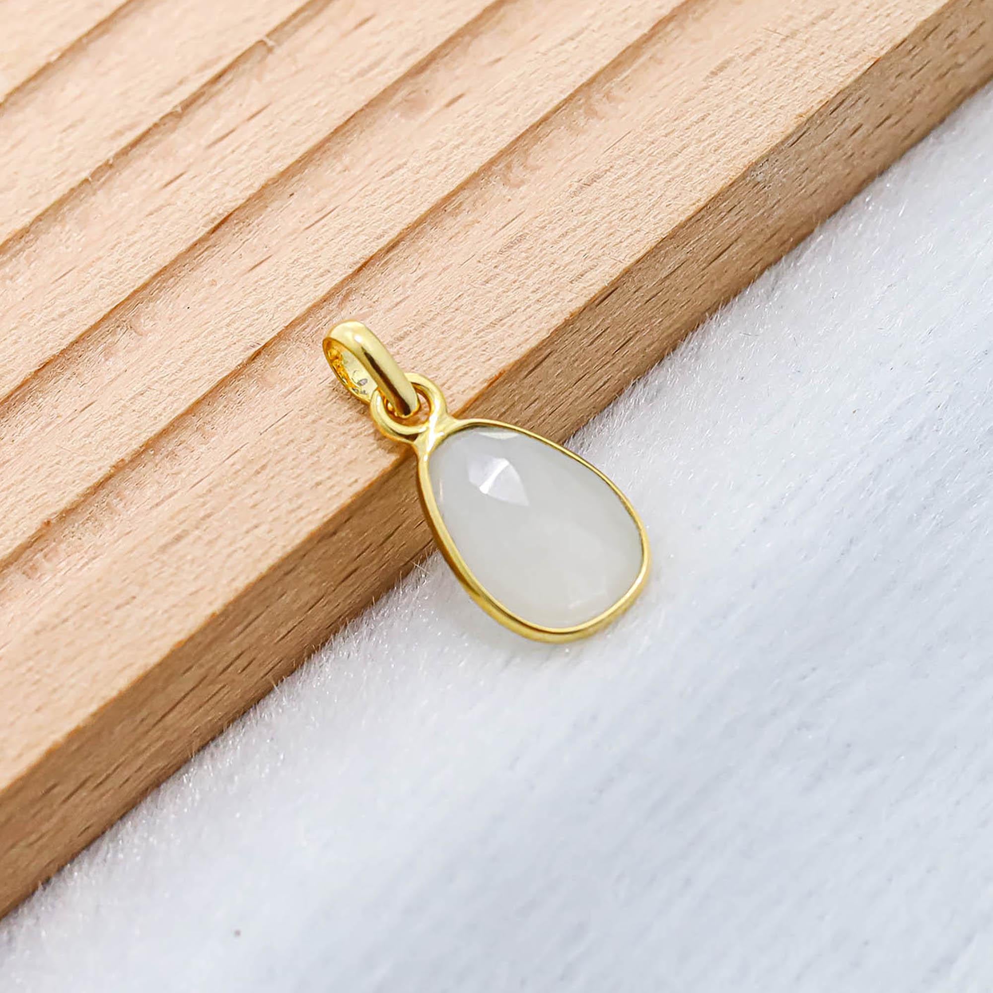 925 Sterling Silver White Moonstone Pendant - Rose Cut Gemstone