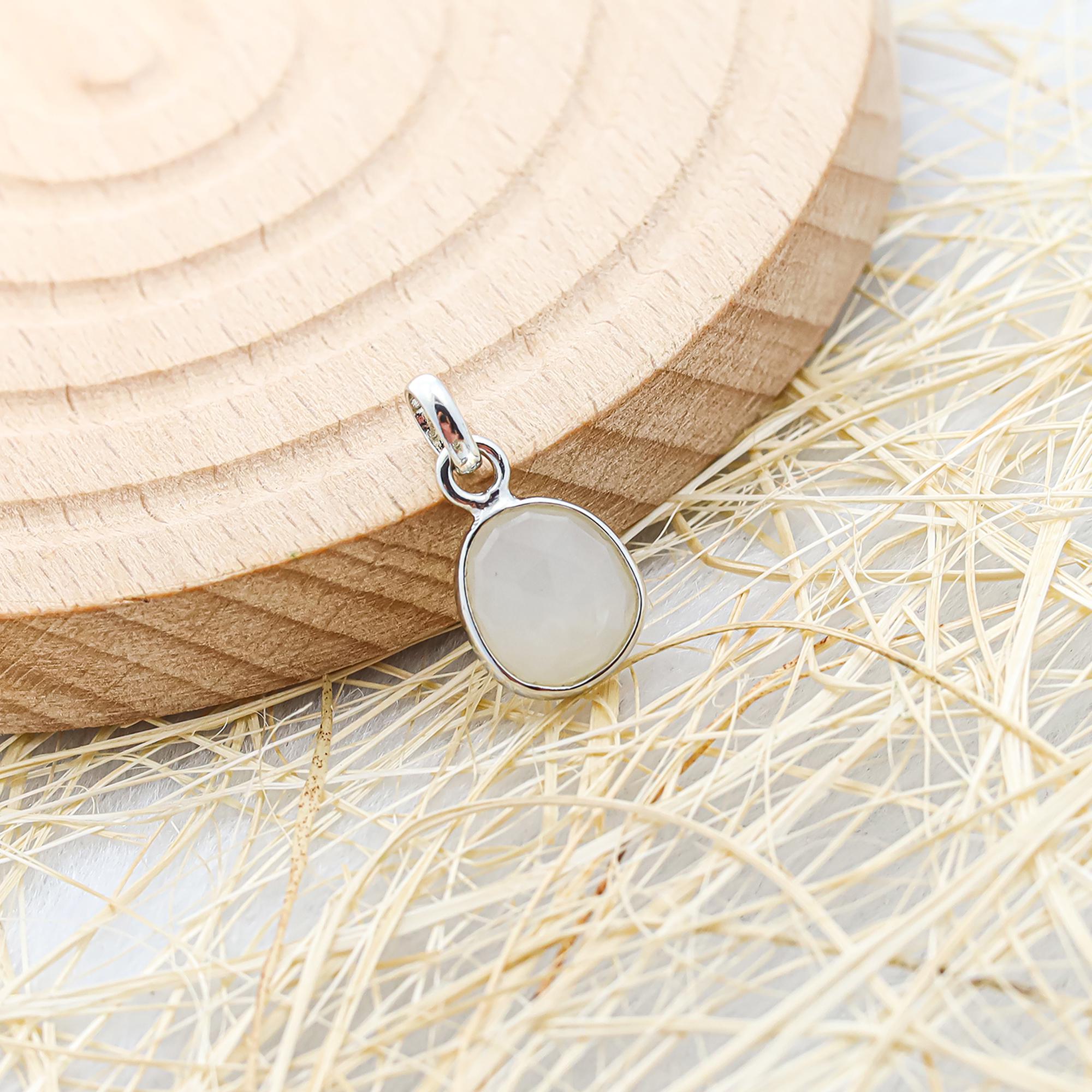 925 Sterling Silver White Moonstone Pendant - Rose Cut Gemstone