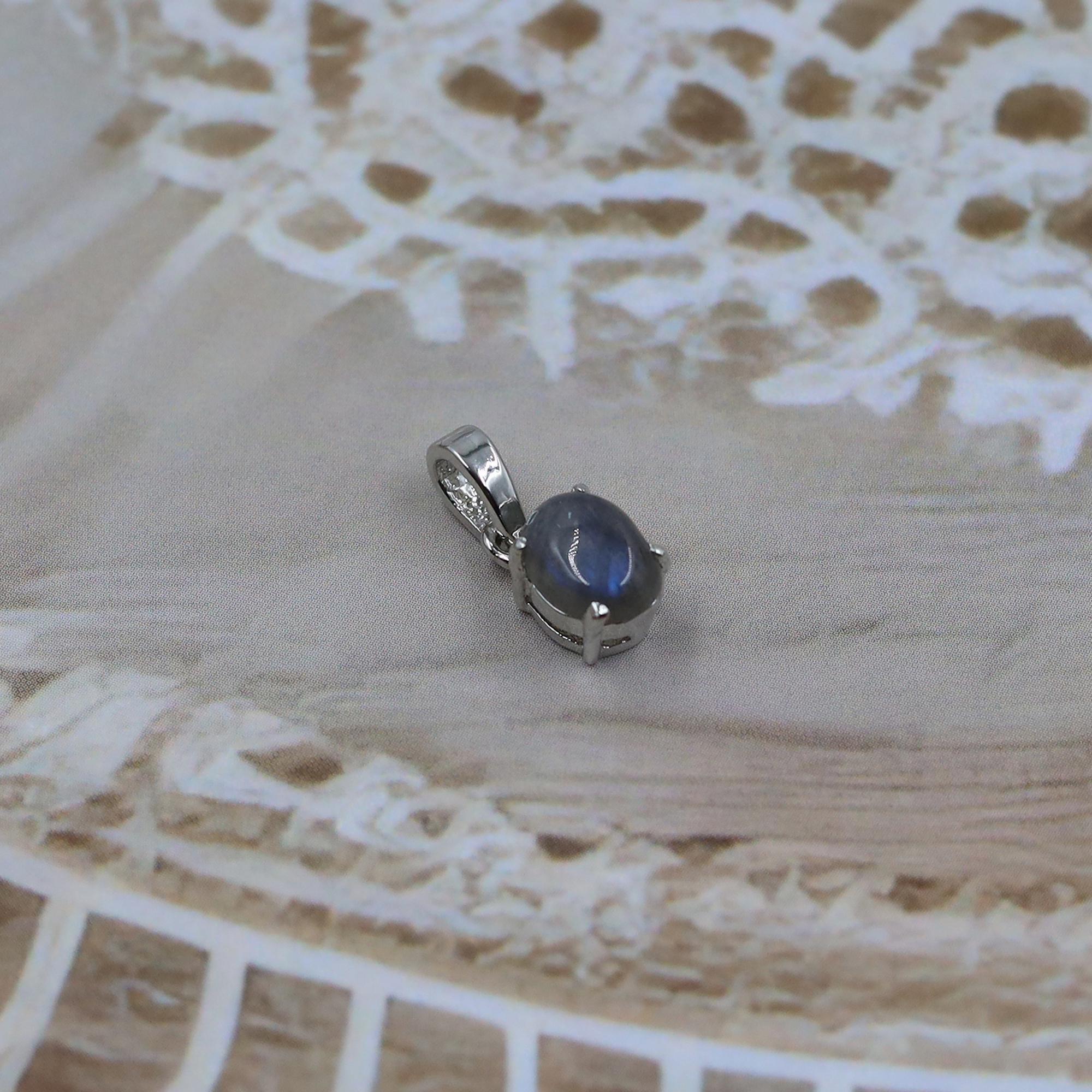 Blue Flash Labradorite Necklace: 925 Sterling Silver Teardrop Pendant