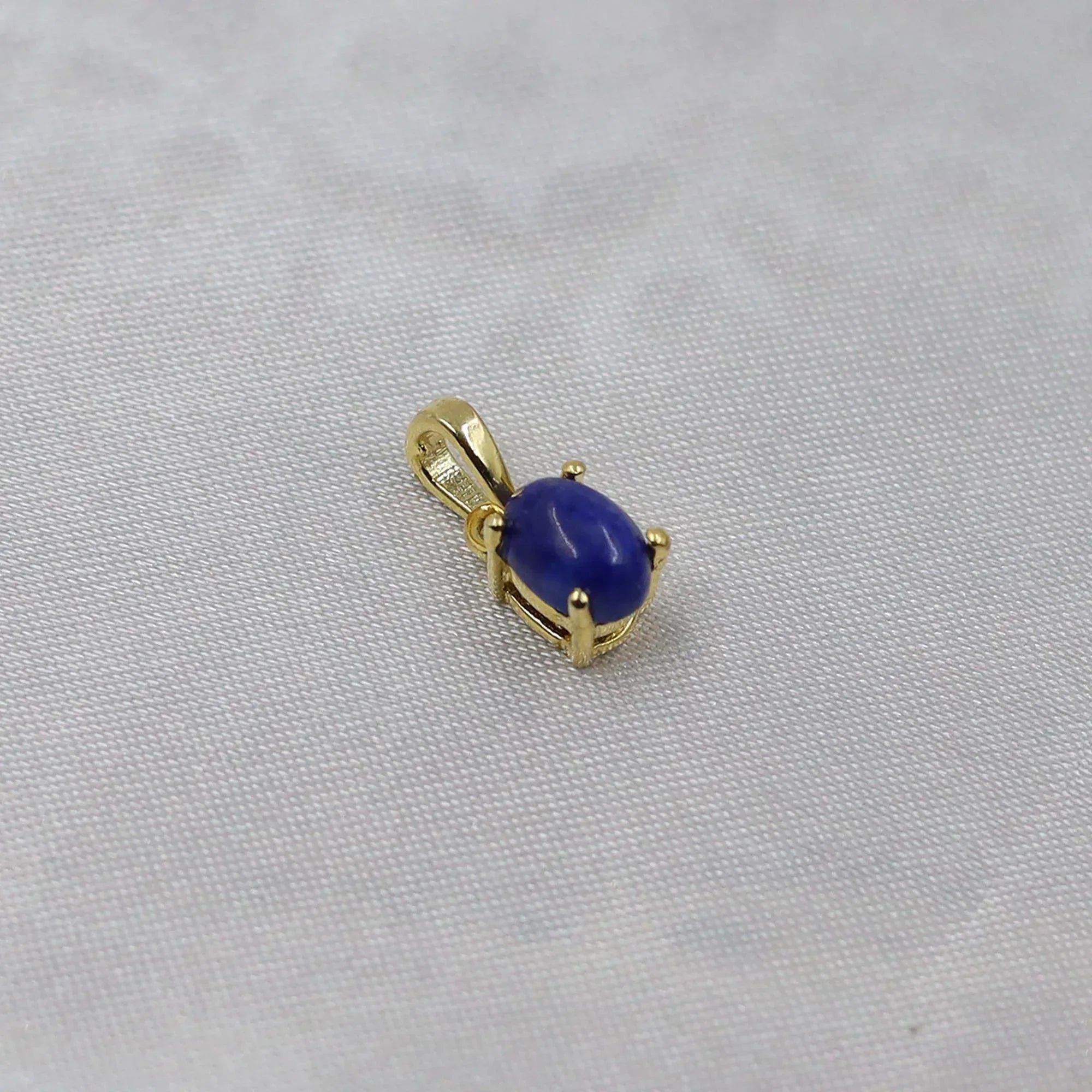 925 Sterling Silver Lapis Lazuli Pendant Necklace: Oval Cabochon