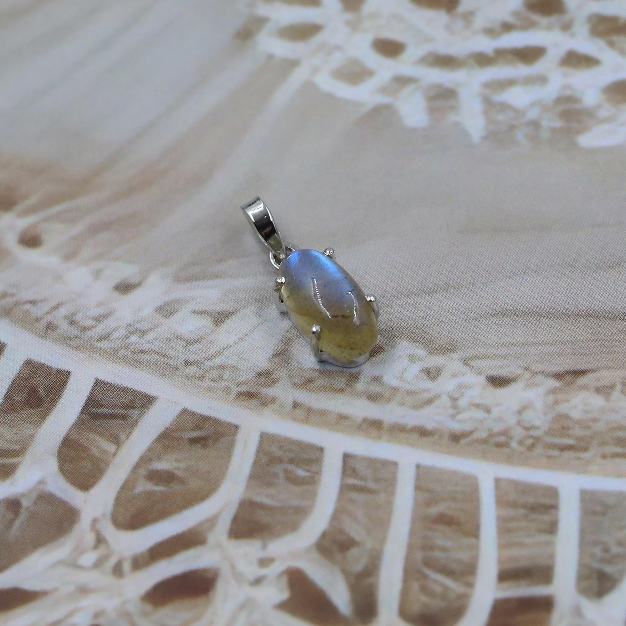 Blue Flash Labradorite 925 Silver Pendant: Boho Gemstone Necklace