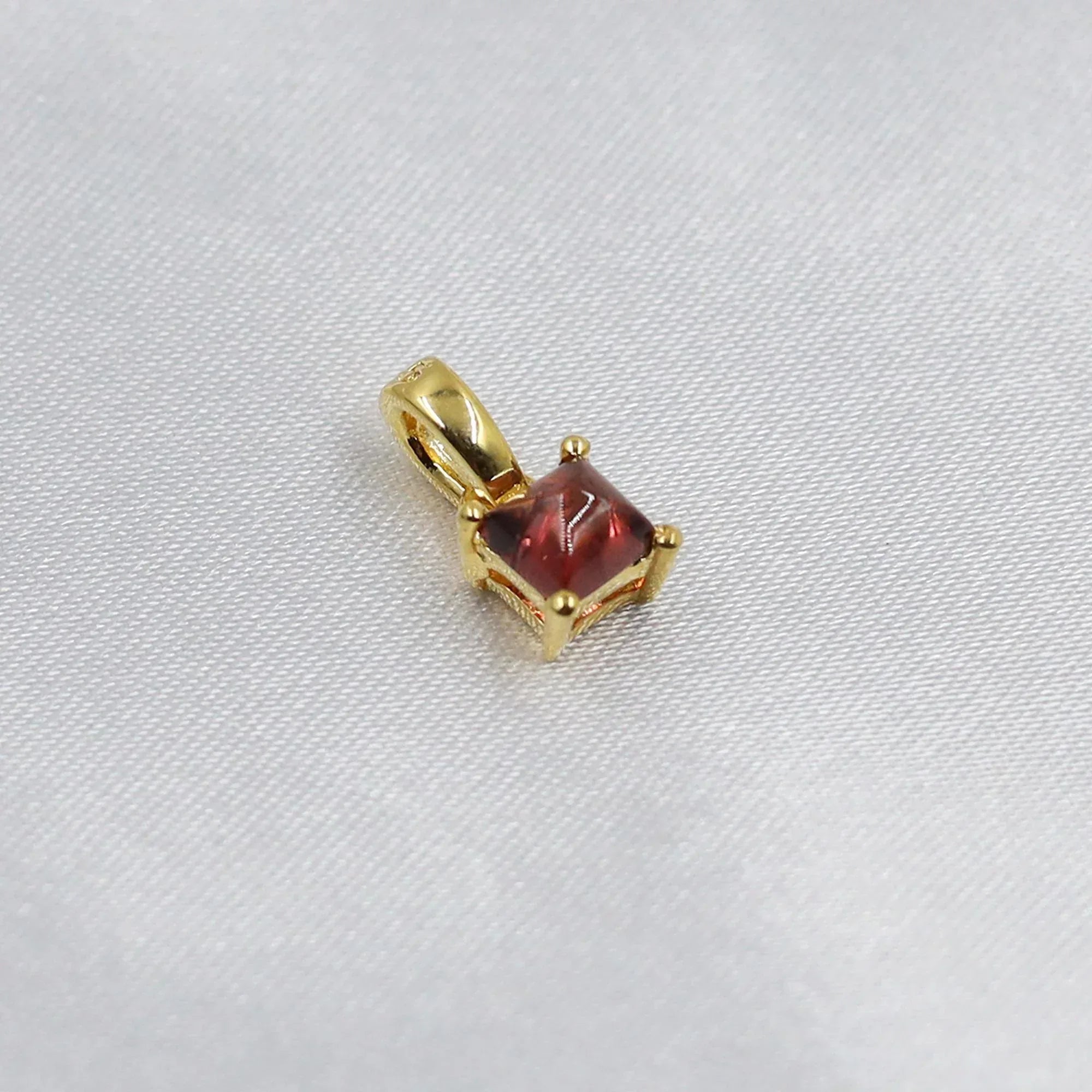 Garnet Pendant Necklace: Natural Gemstone, Rose Gold & Yellow Gold Silver