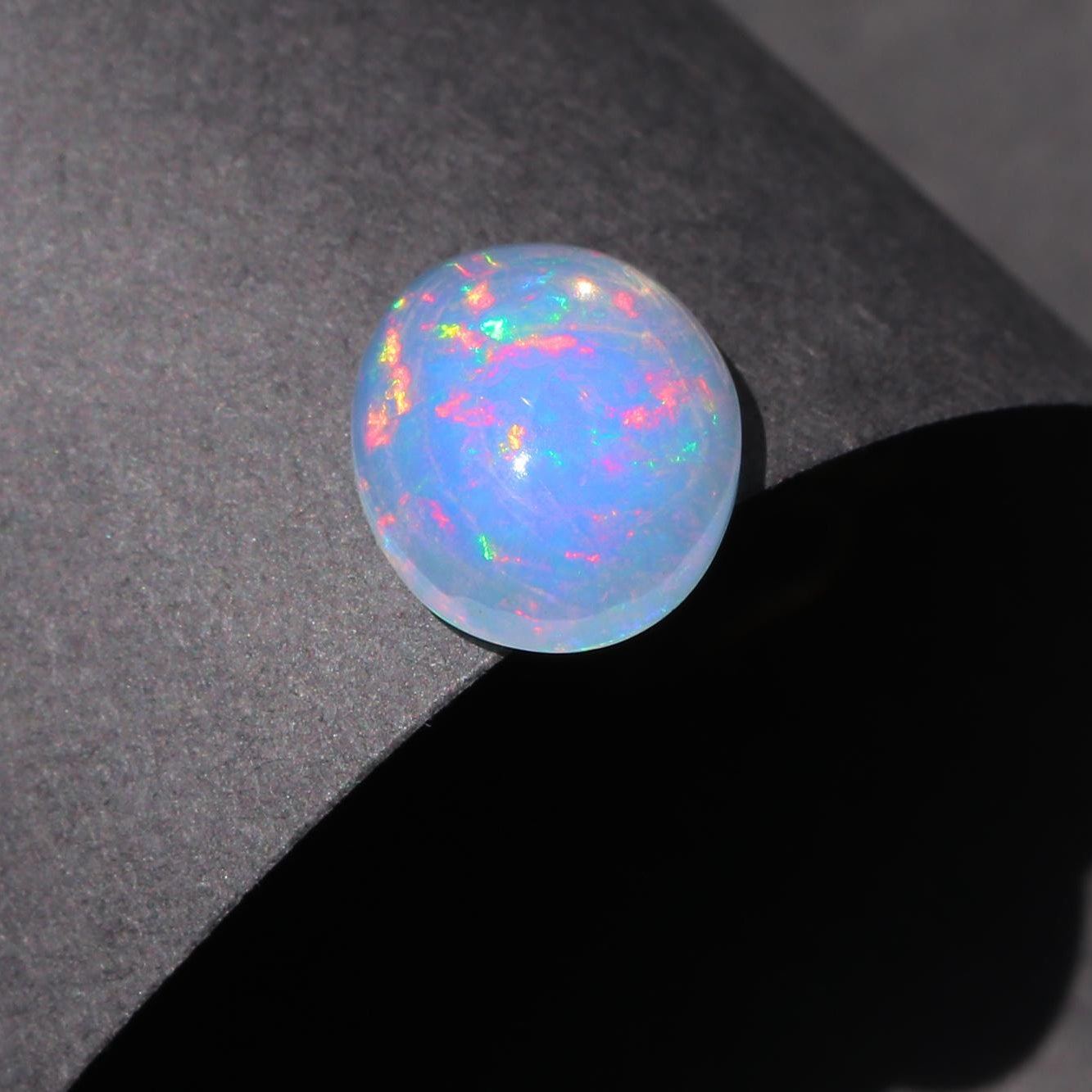 Ethiopian Welo Opal Gemstone: Oval Cabochon, AAA Quality, 2.6ct