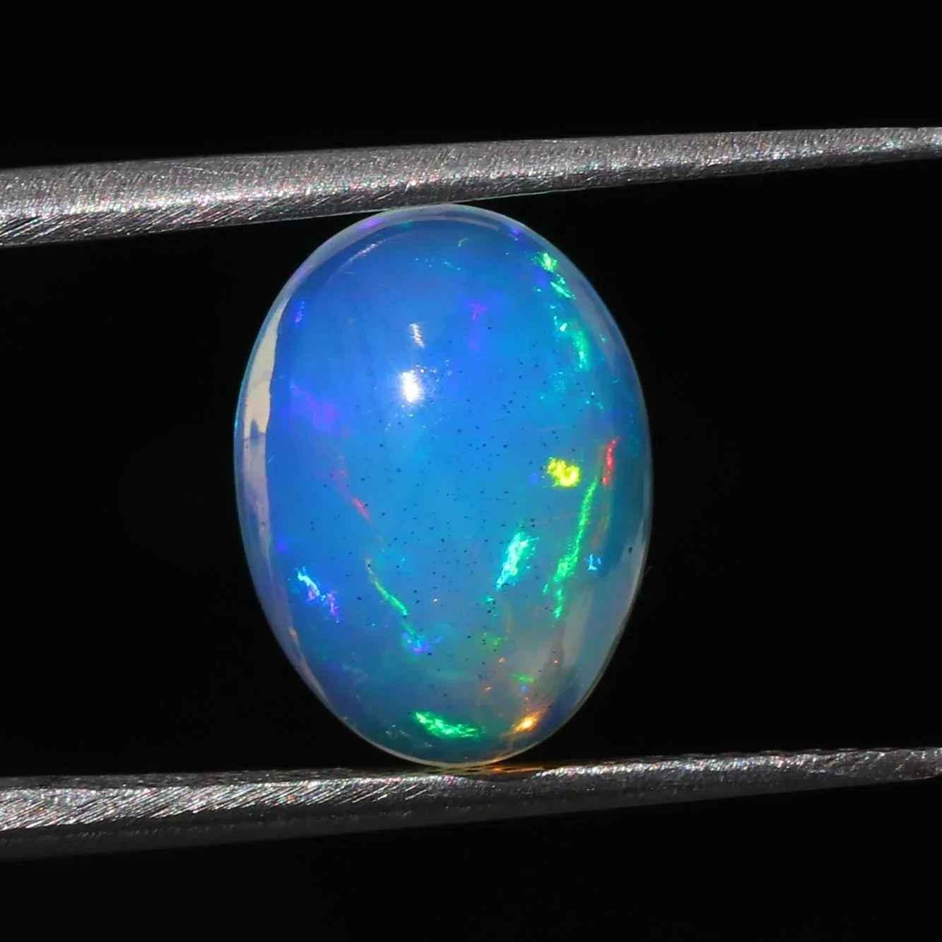 Ethiopian Fire Opal Gemstone 2.90 Cts Oval Cabochon for Stunning Jewelry Creations loose gemstones