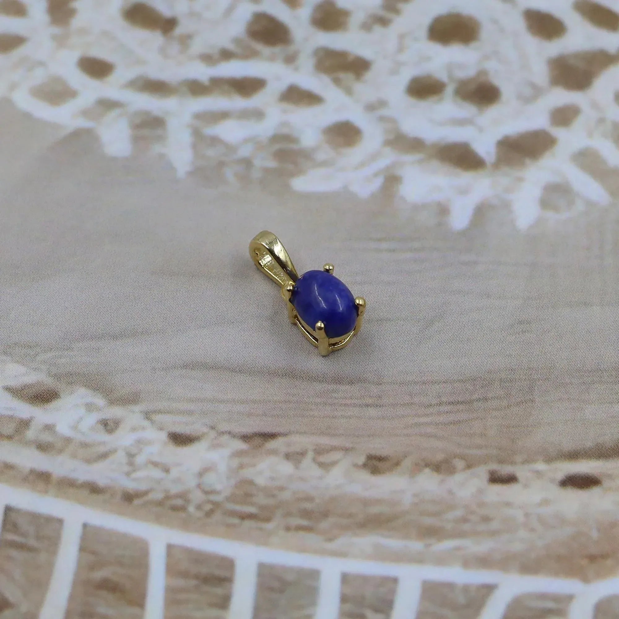 925 Sterling Silver Lapis Lazuli Pendant Necklace: Oval Cabochon