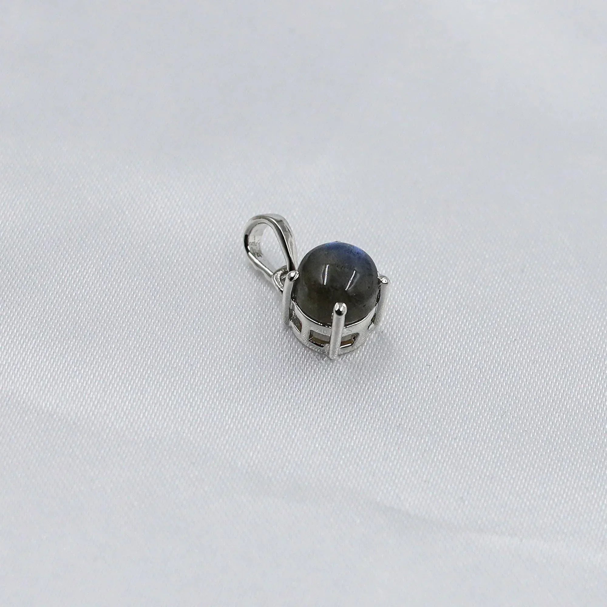 Labradorite Gemstone Pendant: 925 Sterling Silver Dainty Necklace