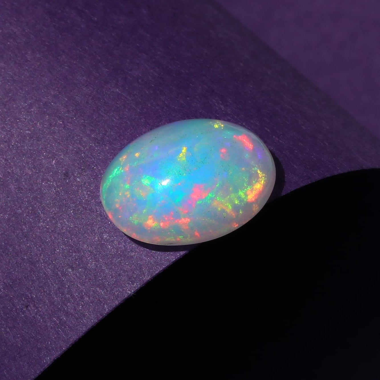 2.25 Carat White Ethiopian Opal Cabochon: Oval Loose Gemstone