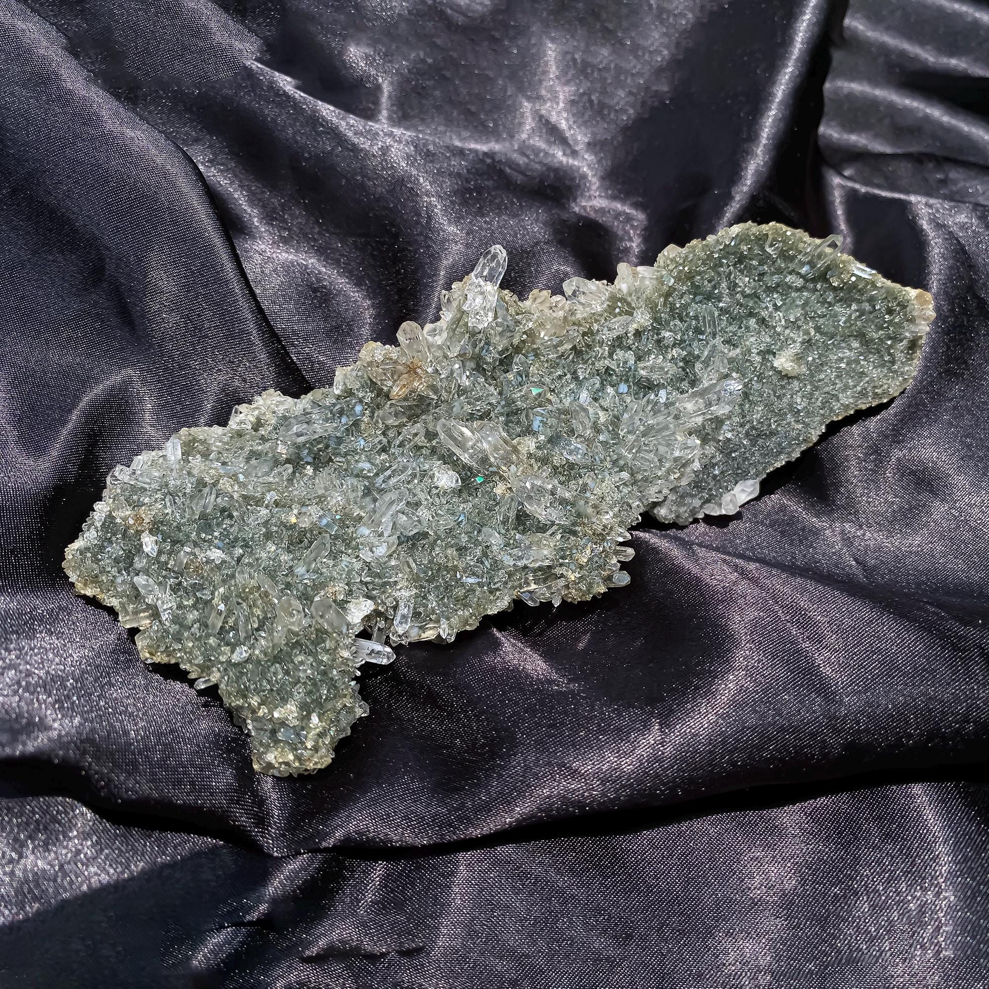 Himalayan Green Chlorite Quartz Cluster: Raw Healing Crystal, Meditation Stone 260gm