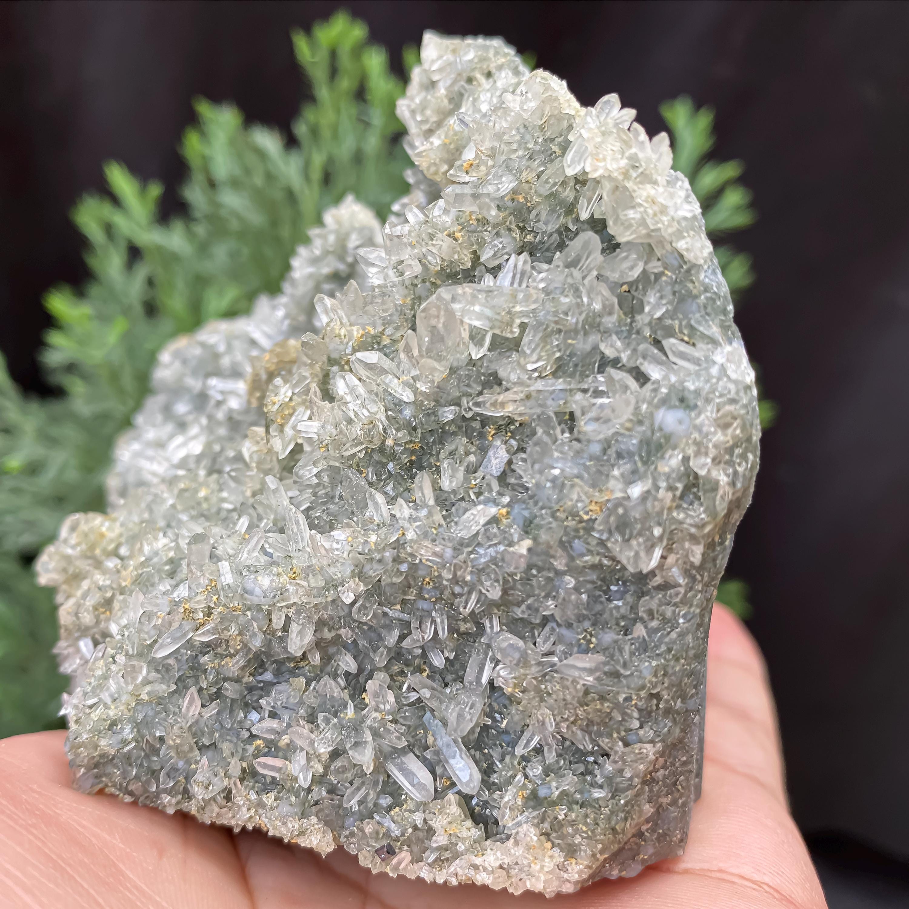 Himalayan Green Chlorite Quartz Cluster: Raw Crystal Healing Stone, Home Decor 475gm