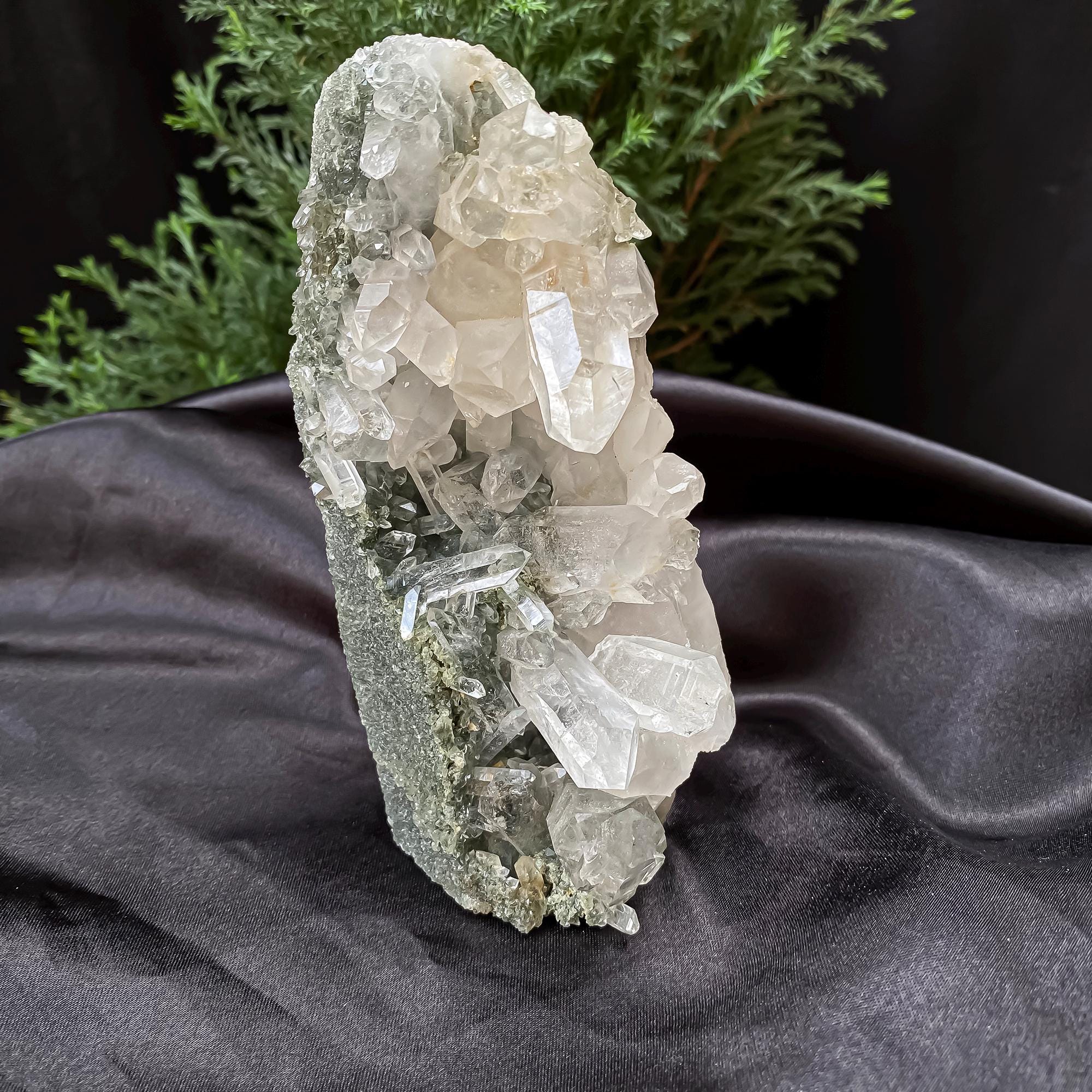 Himalayan Green Chlorite Quartz Cluster: Natural Healing Crystal, Feng Shui Decor 425gm
