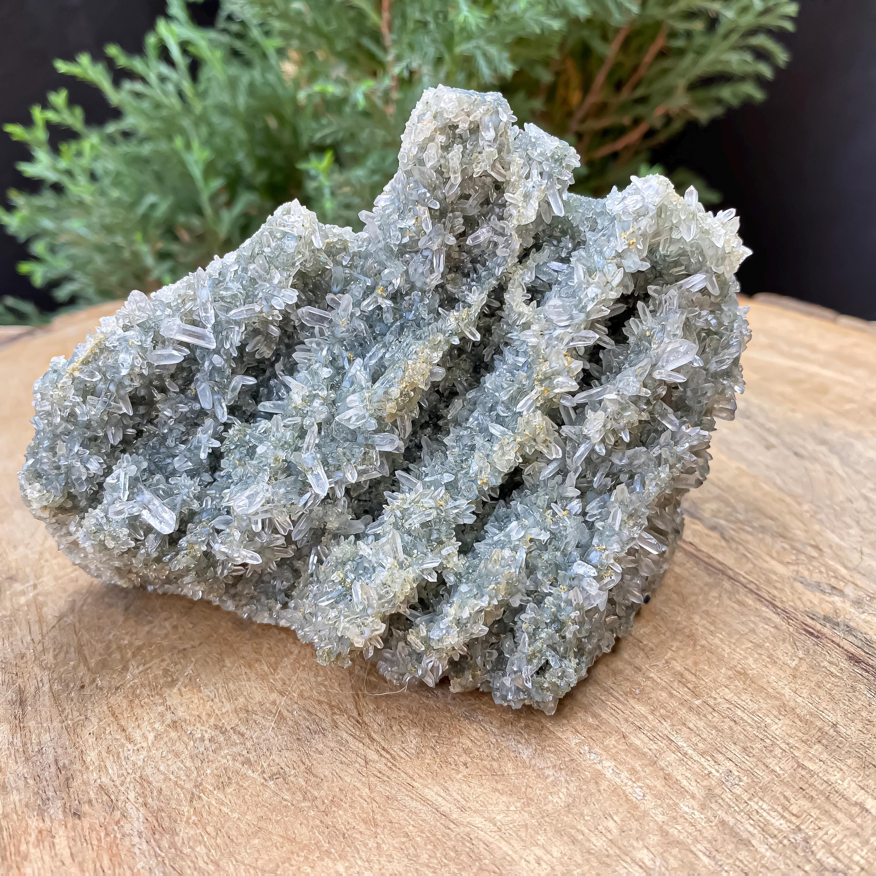 Himalayan Green Chlorite Quartz Cluster: Raw Crystal Healing Stone, Home Decor 475gm