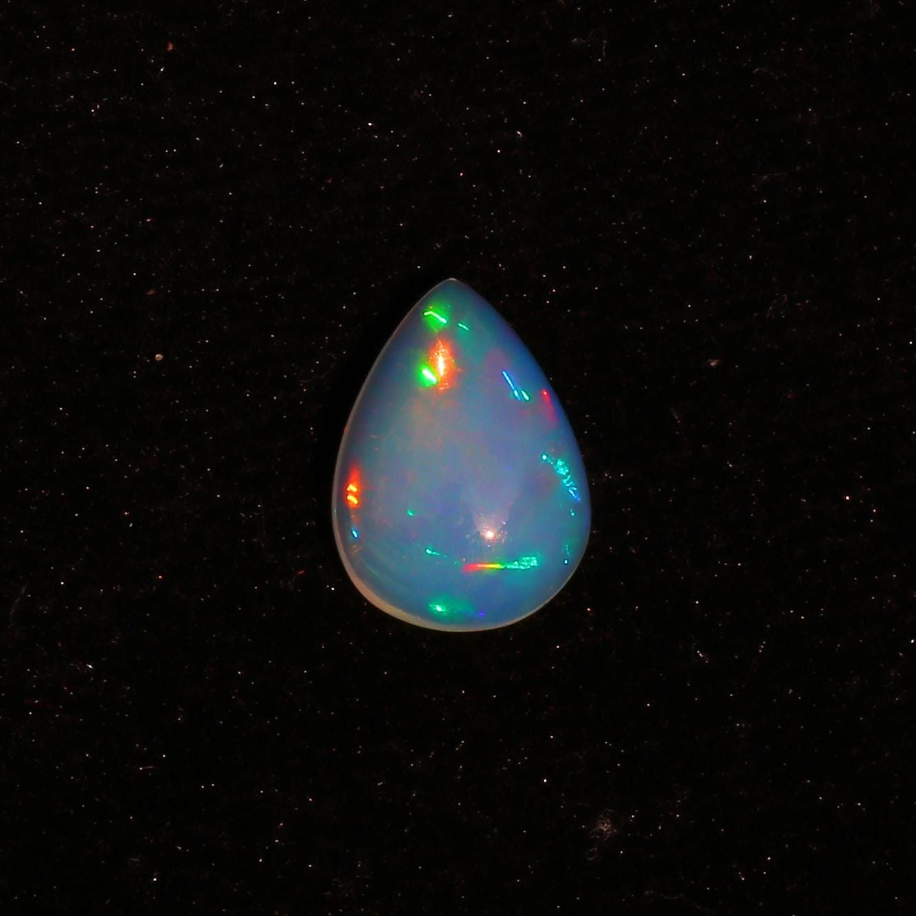 Ethiopian Welo Opal Cabochon: 3.97 Carat Oval Gemstone