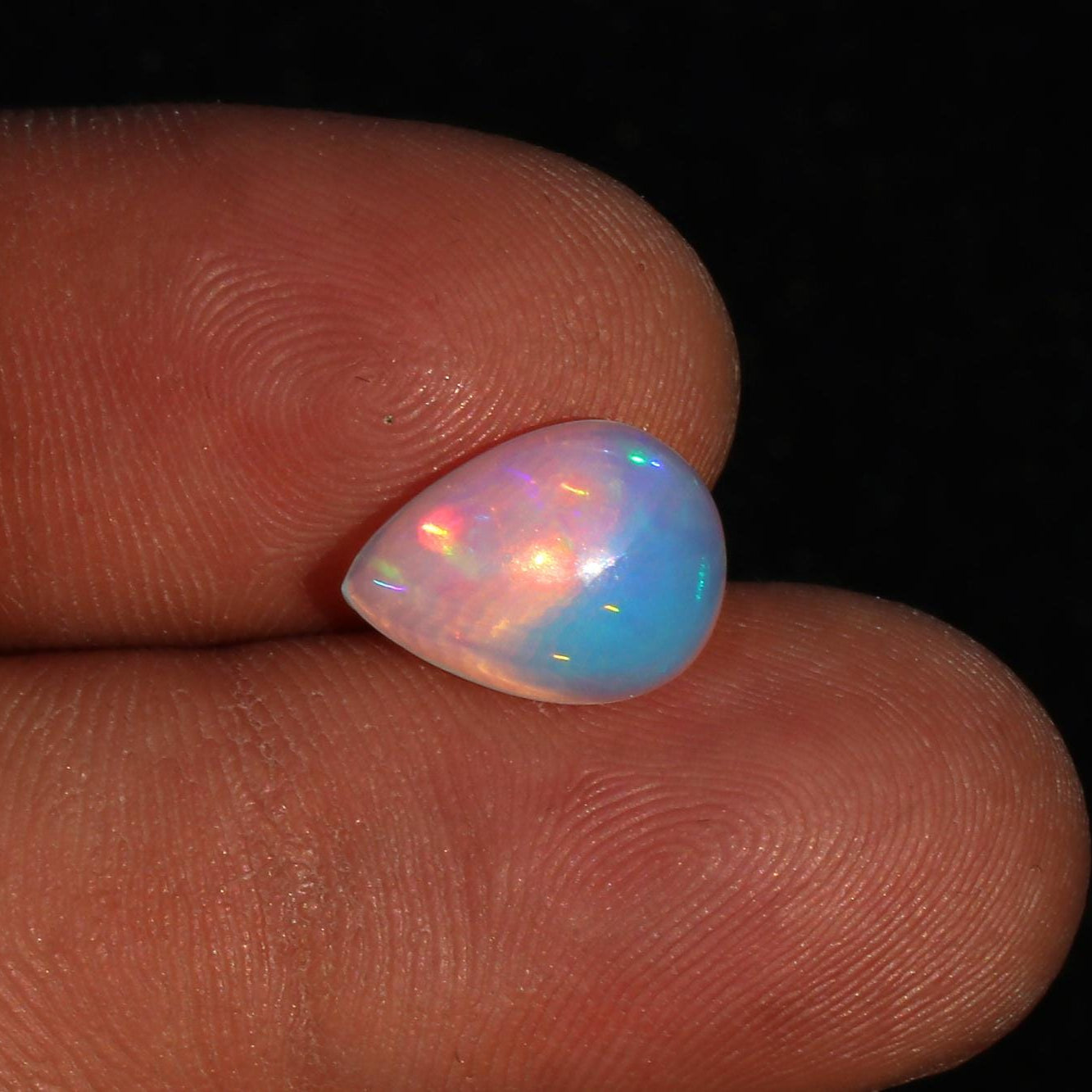 Ethiopian Welo Opal Cabochon: 3.97 Carat Oval Gemstone