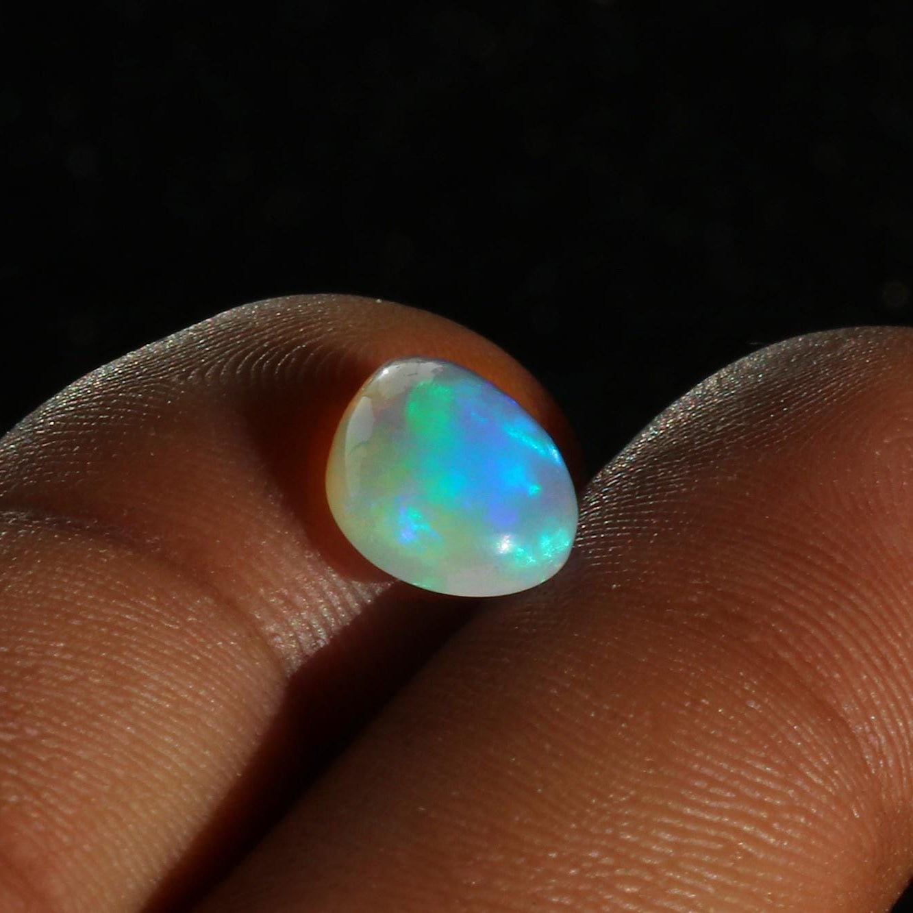 Ethiopian Welo Opal Cabochon: 1.63 Ct Polished Gemstone, 8x11mm