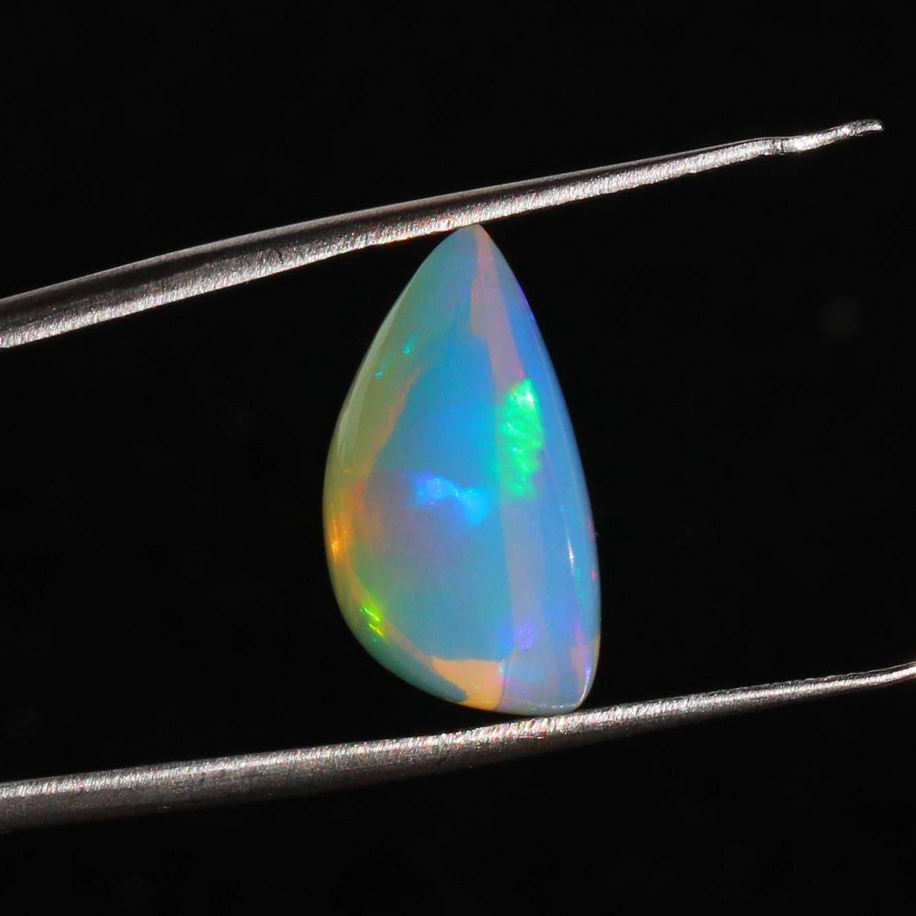 Ethiopian Welo Opal Cabochon: 4.92ct Pear-Cut Gemstone, 14x16mm