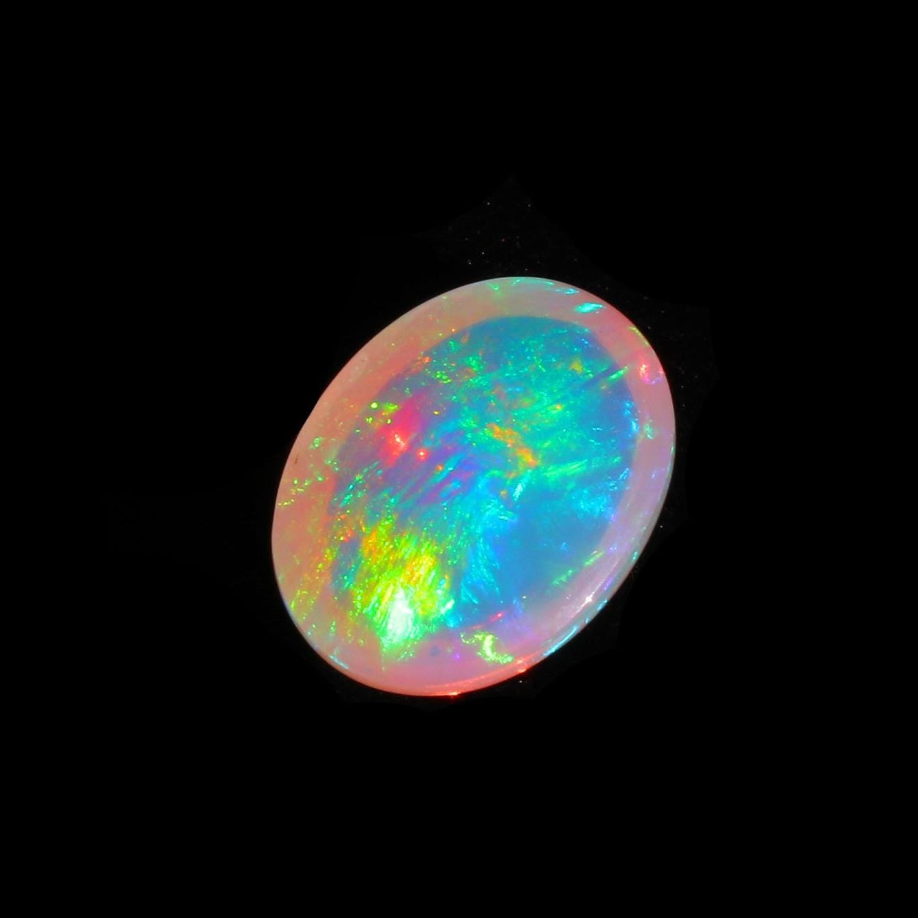 Welo Opal Stone: 6.68 ct Ethiopian Gemstone for Jewelry