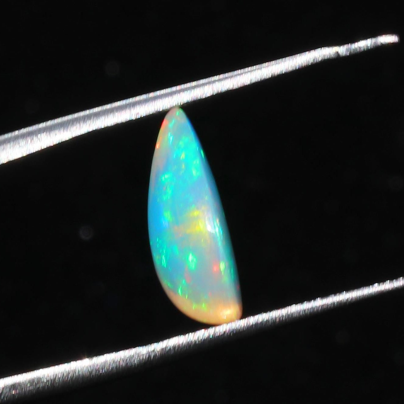 Ethiopian Welo Opal Cabochon: 2.52 Ct Multi-Fire Gemstone, 9x14 mm