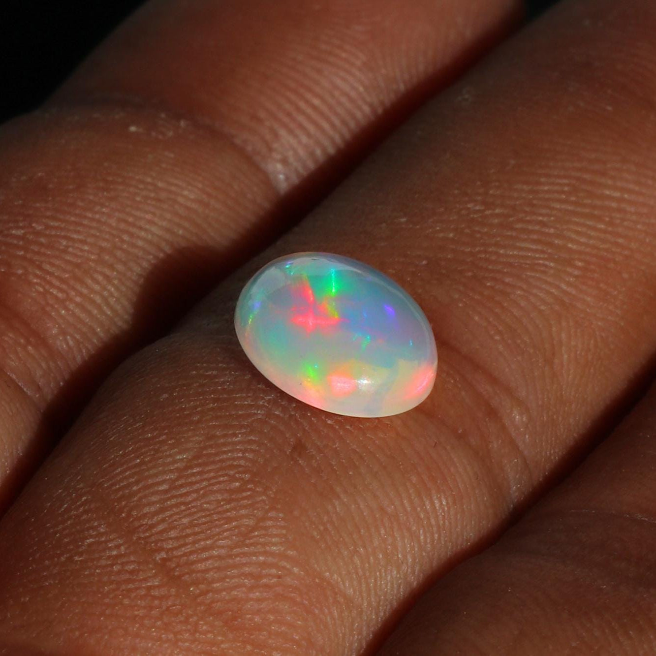 Ethiopian Welo Opal Stone: Natural Fire Cabochon (1.85 Cts, 9x11 mm