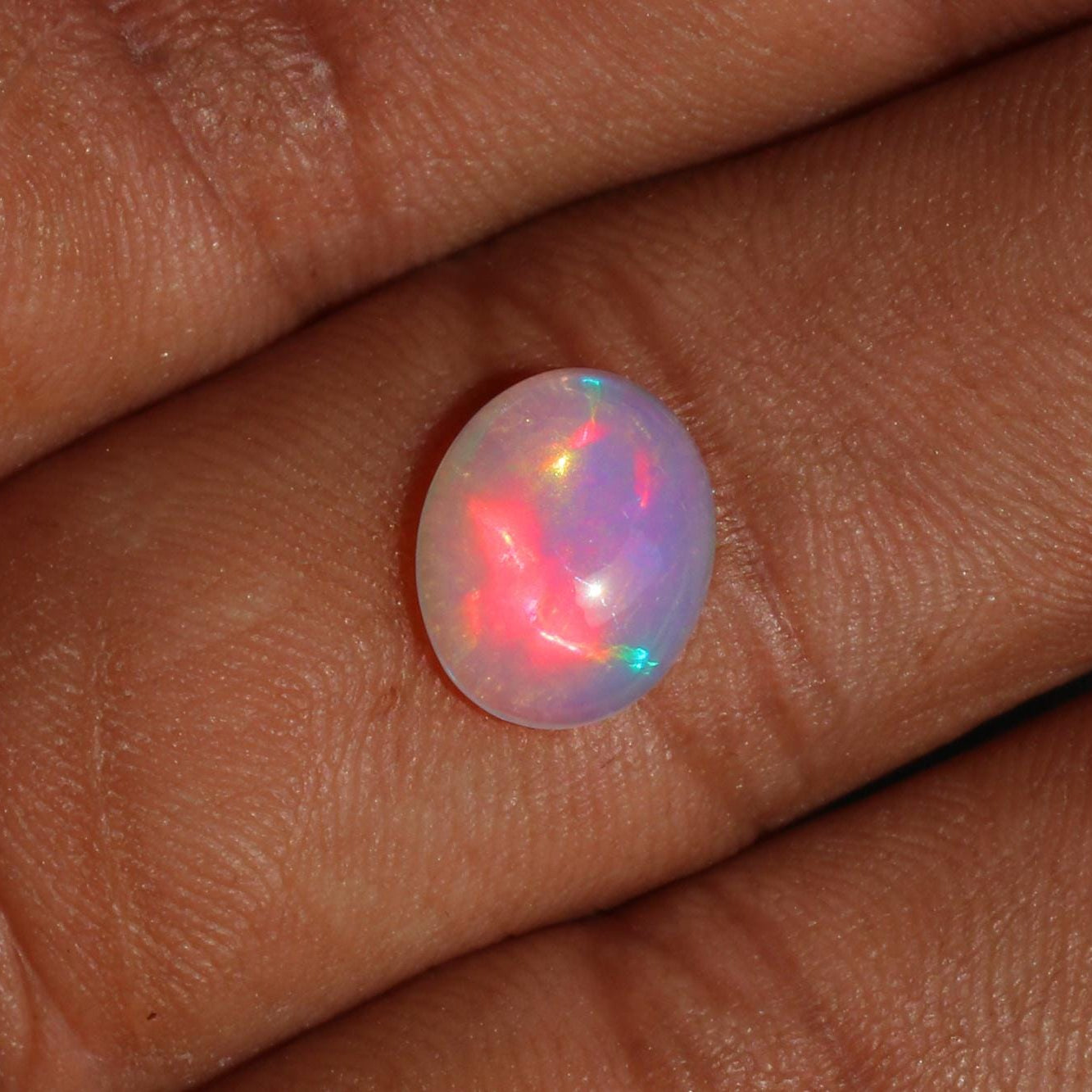 Ethiopian Welo Opal Stone: Natural Fire Cabochon (1.85 Cts, 9x11 mm