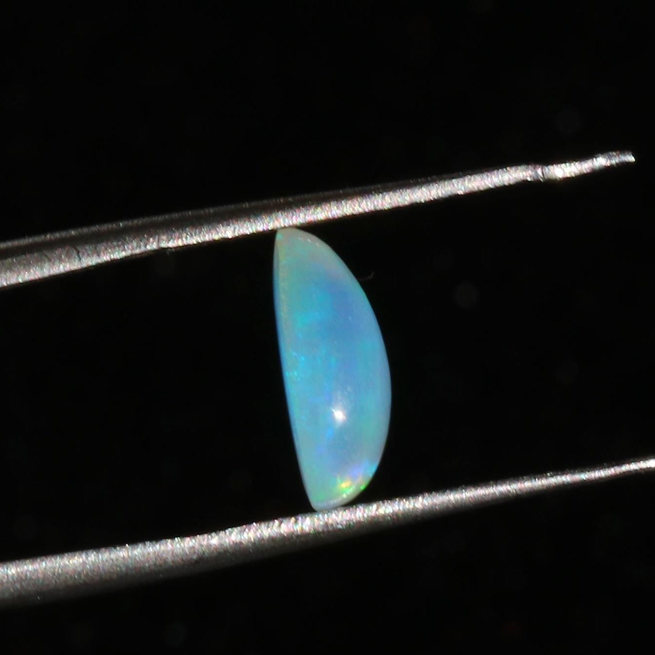 Ethiopian Welo Opal Cabochon: 1.63 Ct Polished Gemstone, 8x11mm
