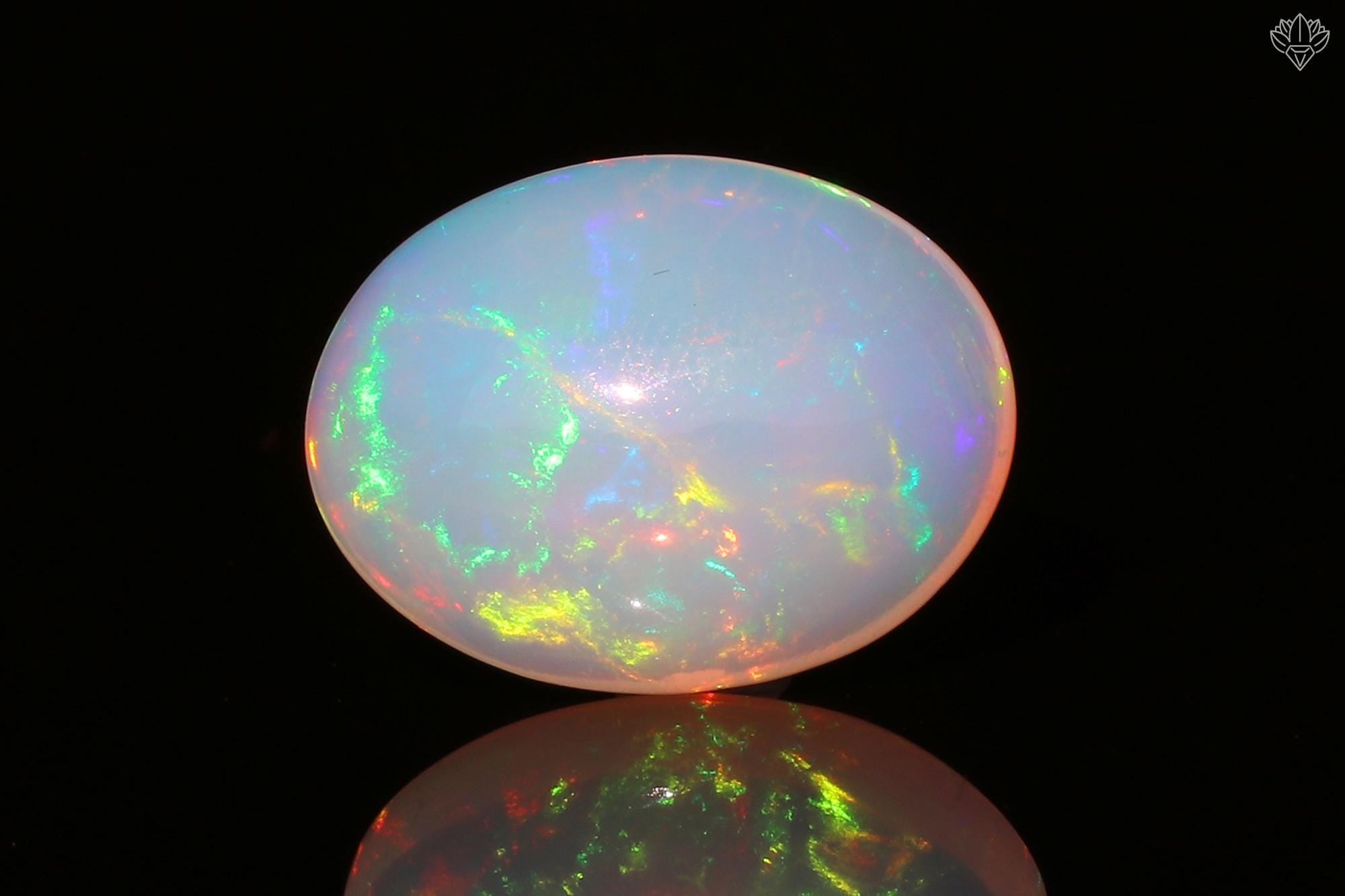 Welo Ethiopian Opal Cabochon: 6.70 Cts Loose Gemstone for Jewelry