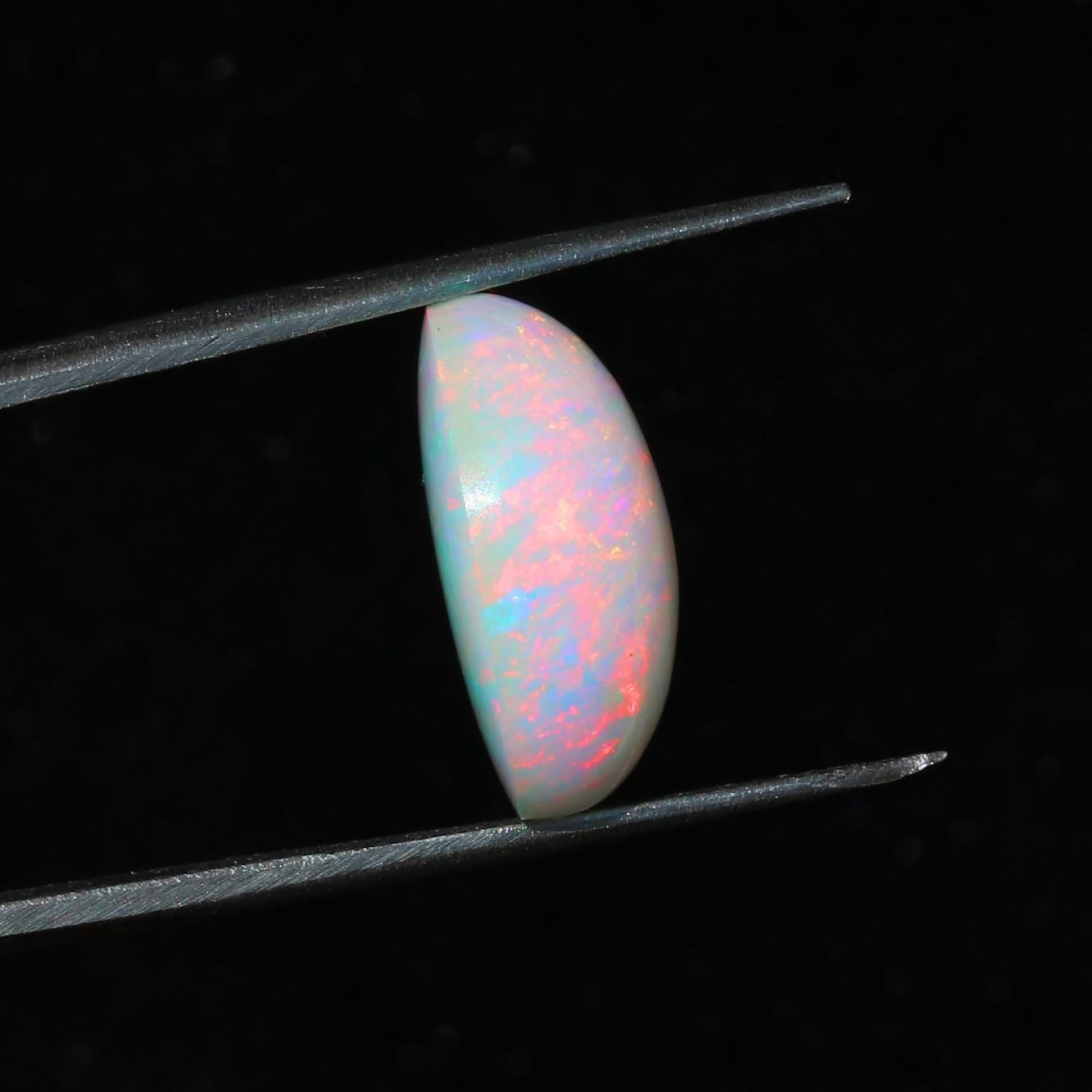Ethiopian Opal Cabochon: 7.98 ct Welo Gemstone for Jewelry Making