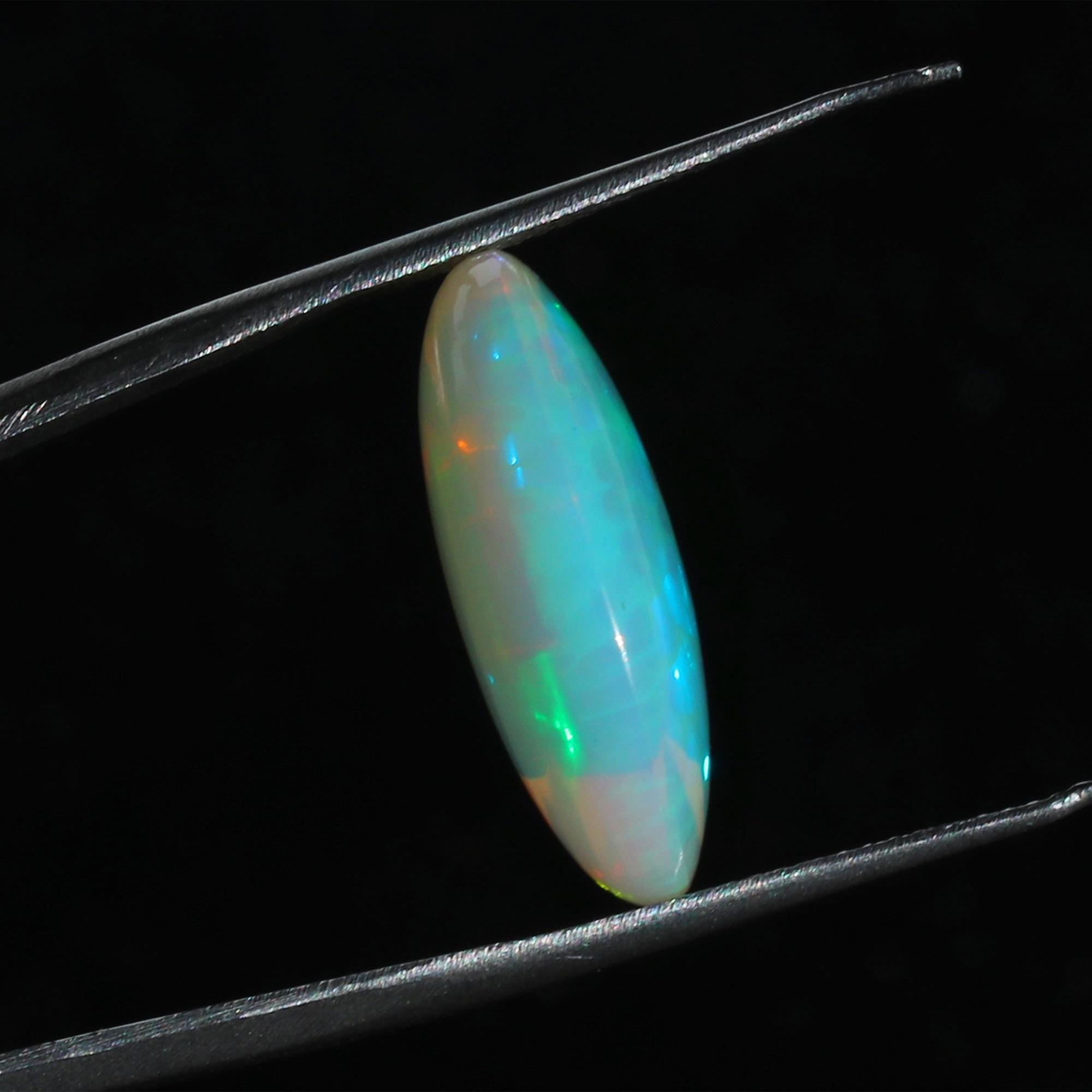 Welo Ethiopian Opal Cabochon: Full Flash Oval Gemstone, 16x21 mm