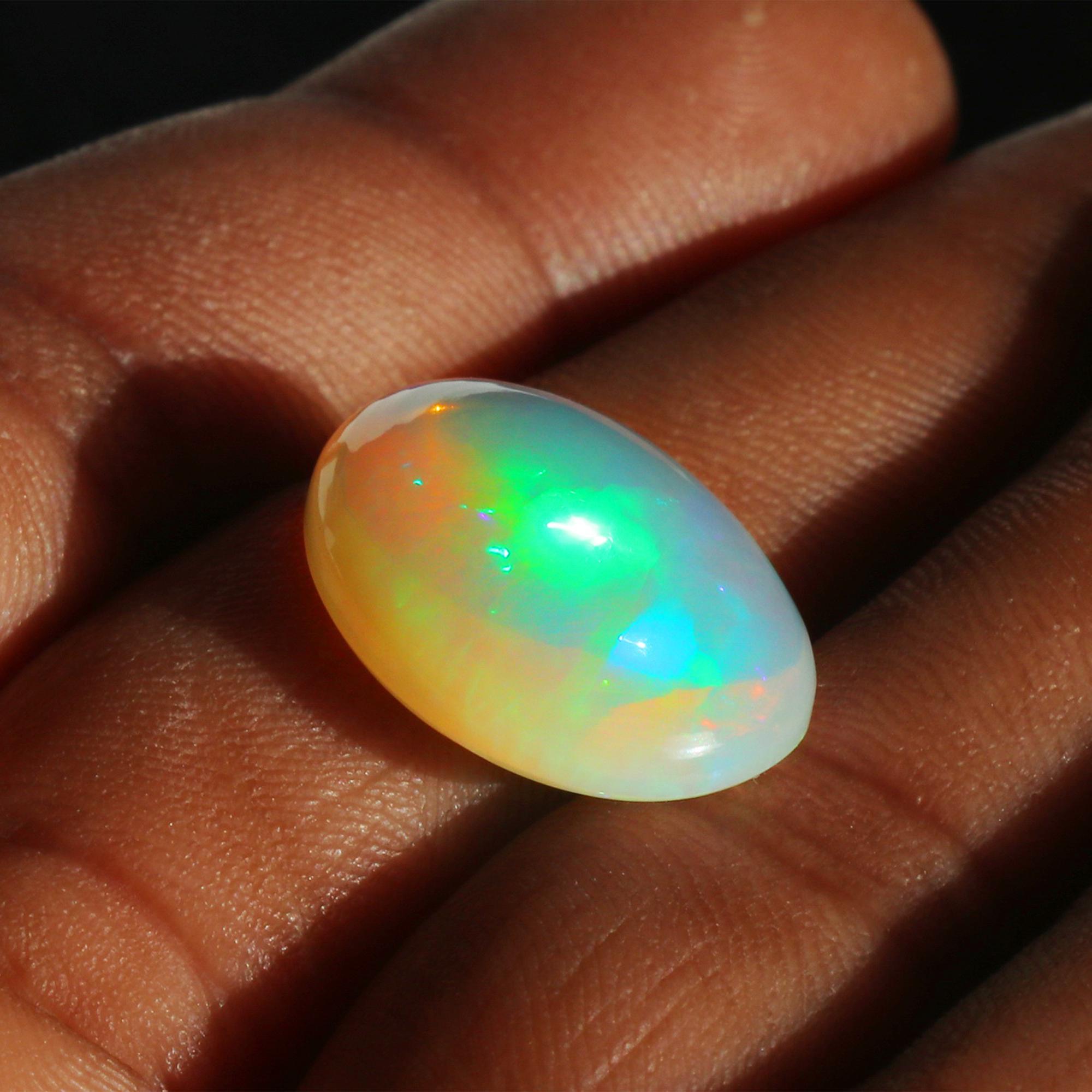 Welo Ethiopian Opal Cabochon: Full Flash Oval Gemstone, 16x21 mm