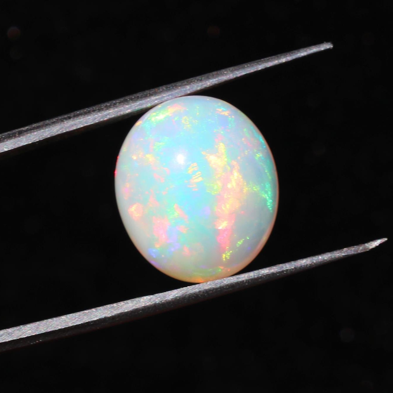 Welo Opal Cabochon: 9.35 Cts Ethiopian Gemstone for Jewelry
