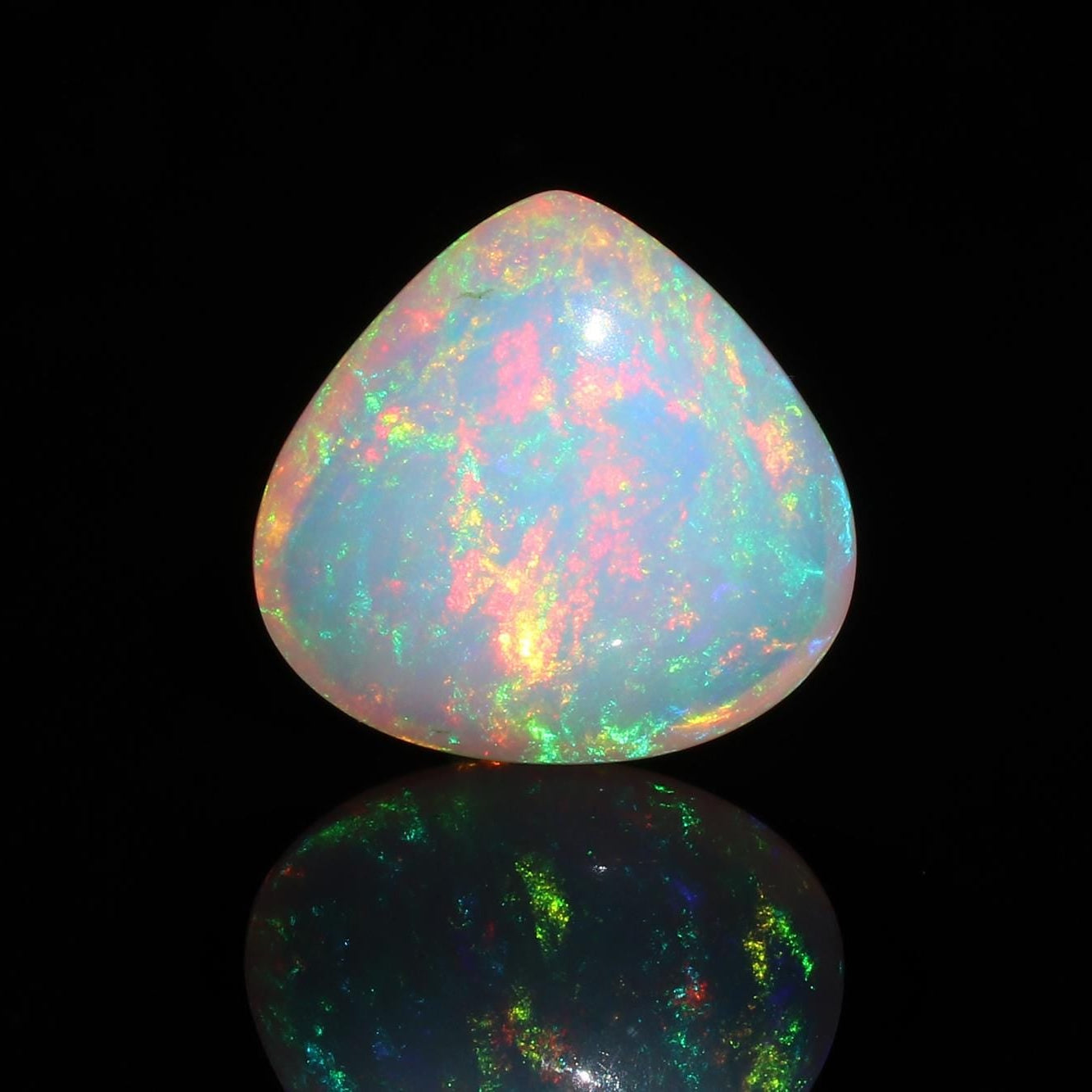 Welo Fire Opal Cabochon: 17mm Heart-Shaped Gemstone for Jewelry
