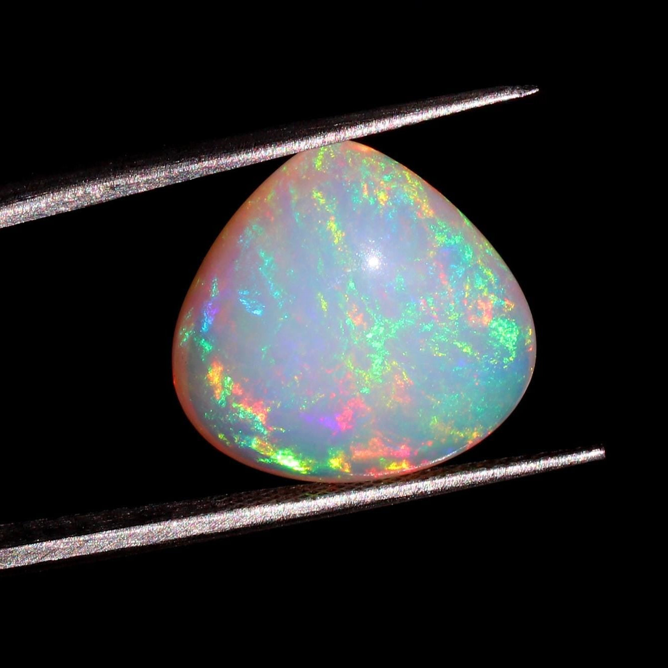 Welo Fire Opal Cabochon: 17mm Heart-Shaped Gemstone for Jewelry