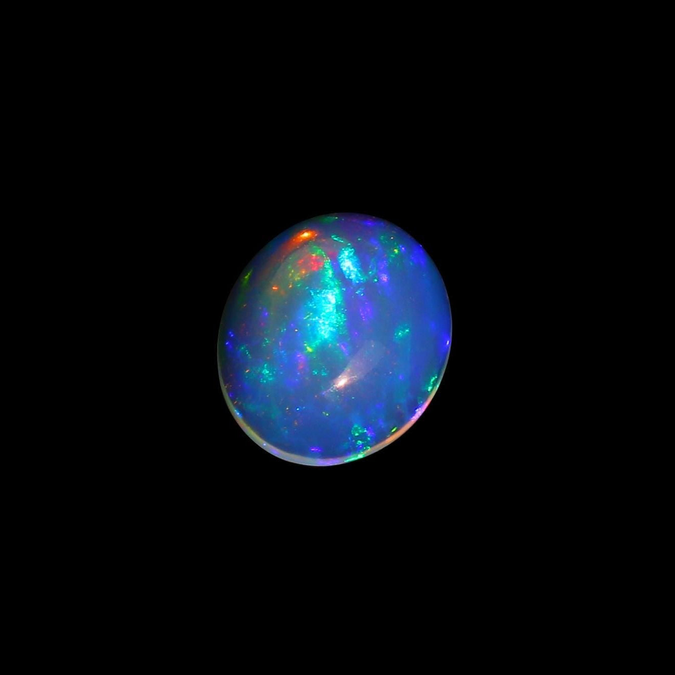 Ethiopian Welo Opal Cabochon: 2.50ct AAA+ Grade Oval Gemstone