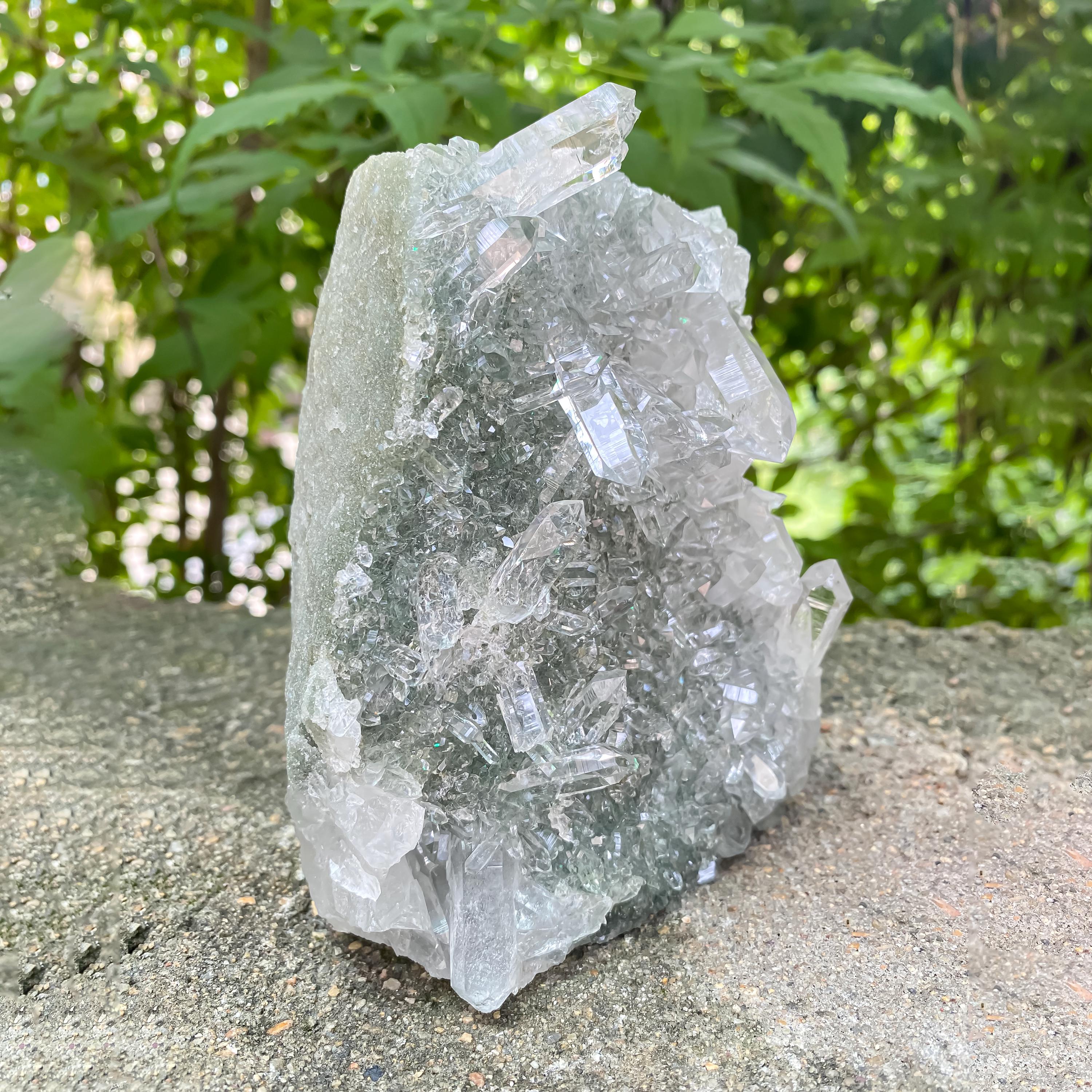 Himalayan Green Chlorite Quartz Owl Carving: Healing Crystal Decor 1.240kg