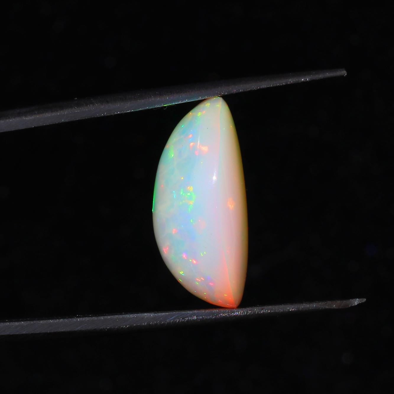 Ethiopian Welo Honeycomb Opal Gemstone: 8.27 Cts, 18x13mm Cabochon