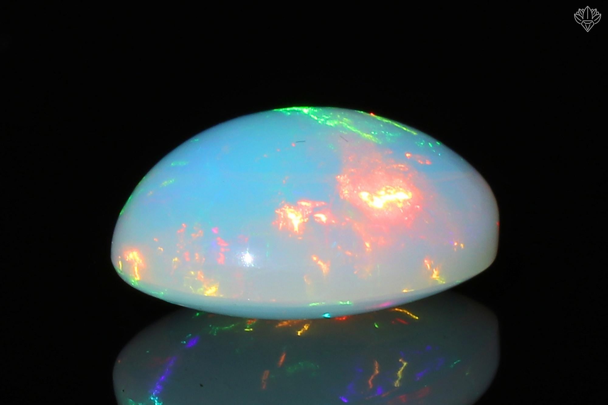 Welo Ethiopian Opal Cabochon: 6.70 Cts Loose Gemstone for Jewelry