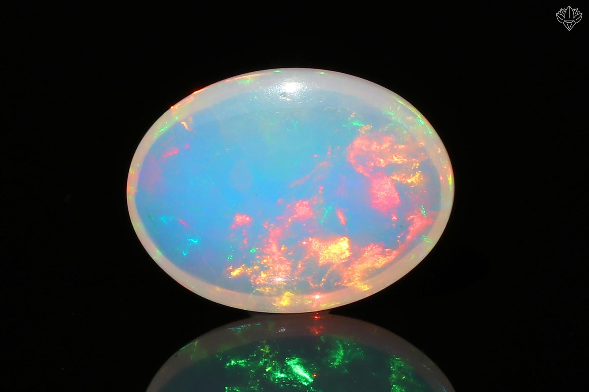 Welo Ethiopian Opal Cabochon: 6.70 Cts Loose Gemstone for Jewelry