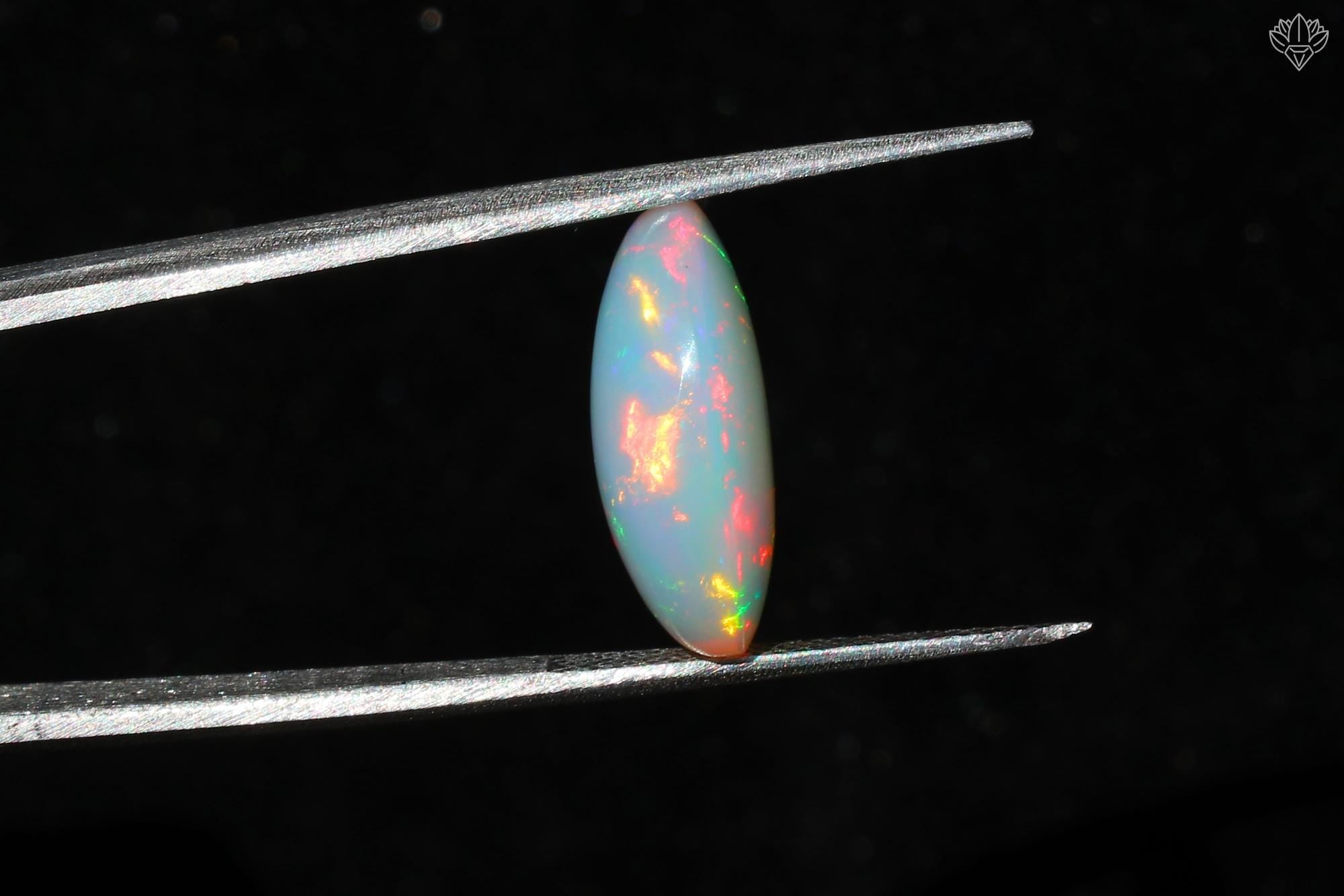 Welo Ethiopian Opal Cabochon: 6.70 Cts Loose Gemstone for Jewelry